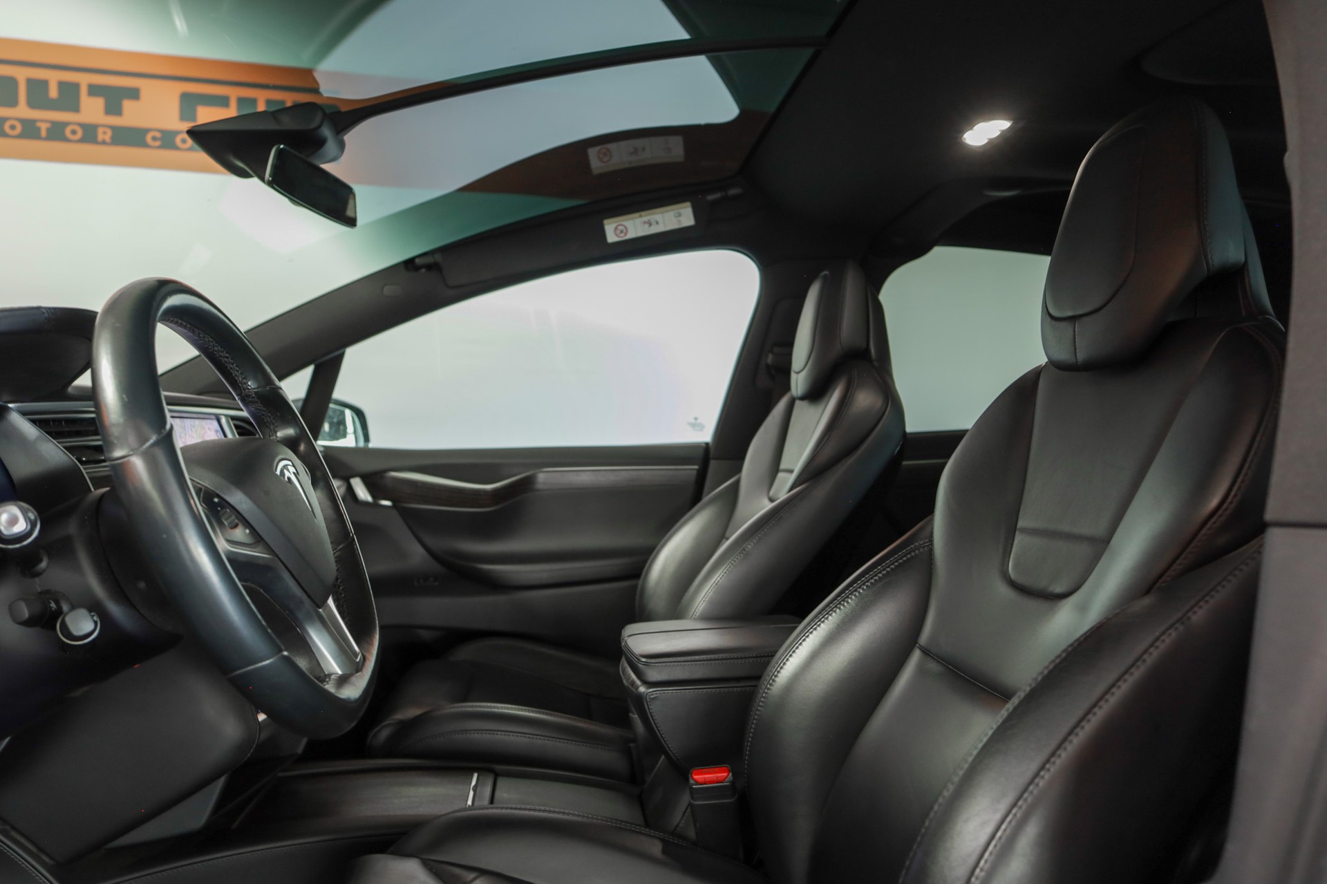 TESLA Model X 90 D-image-7