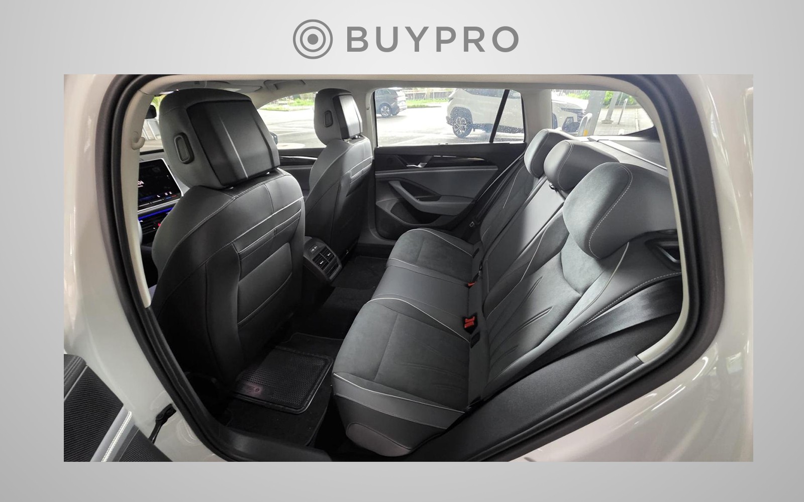 VW Passat Variant 1.5 eTSI evo2 Business DSG-image-5