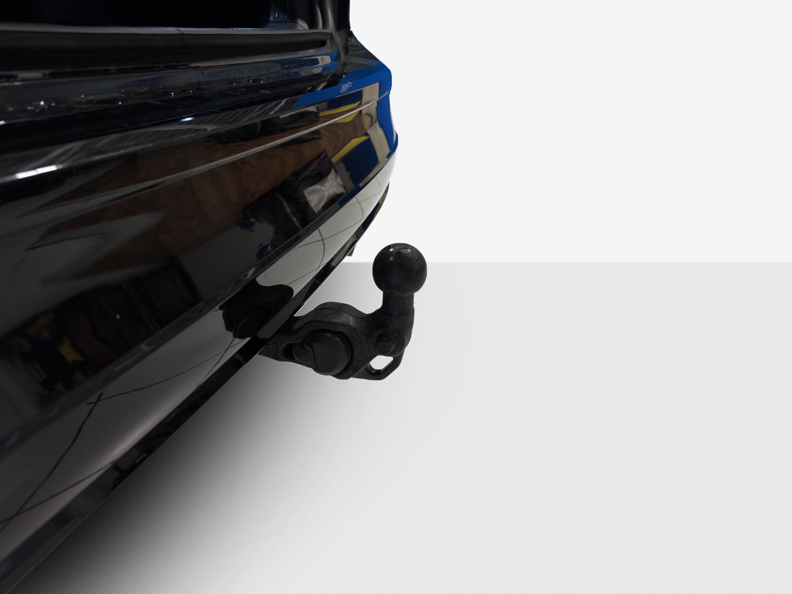VW Golf Variant 2.0 TSI R DSG 4 Motion-image-14