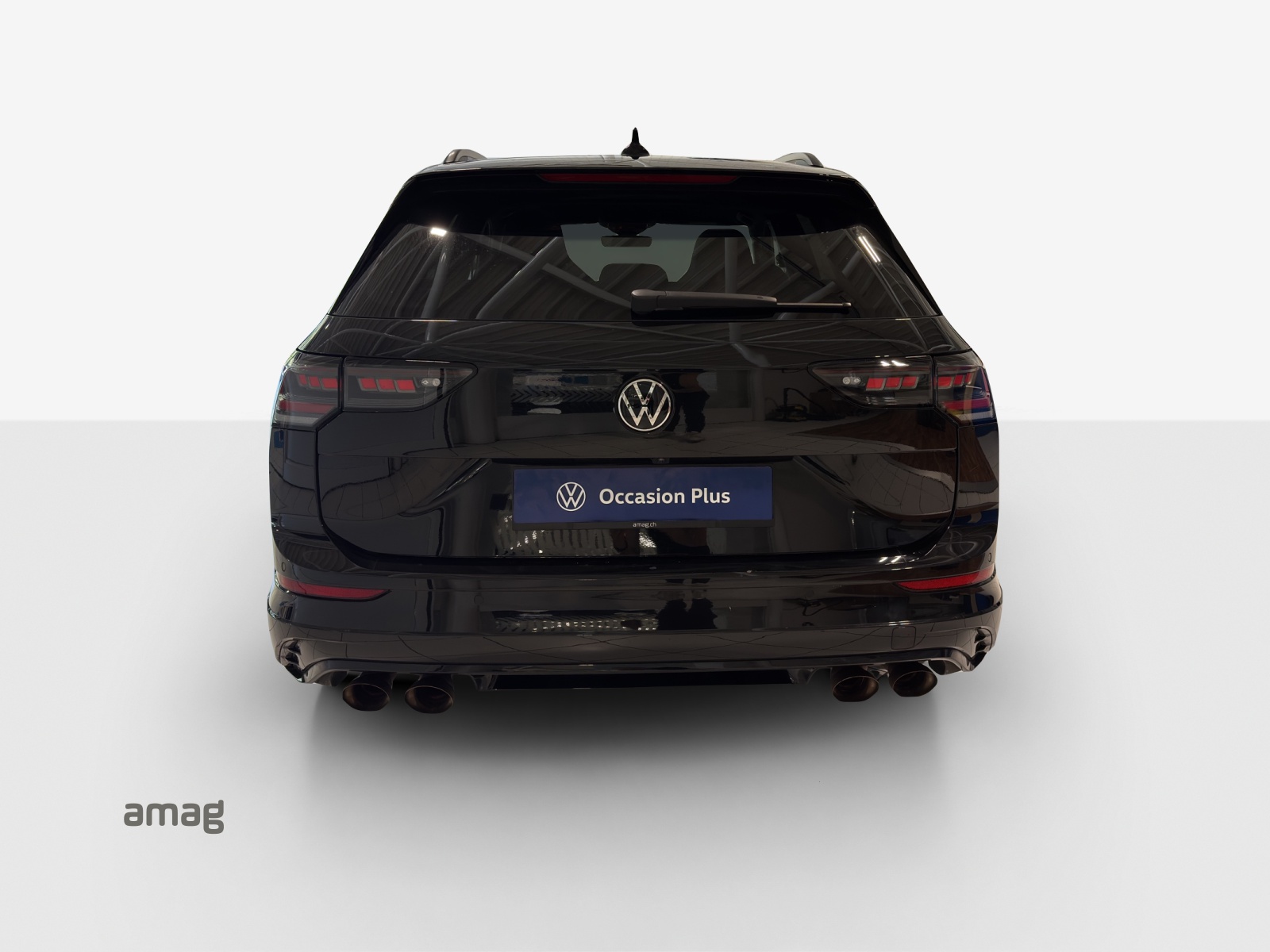 VW Golf Variant 2.0 TSI R DSG 4 Motion-image-3