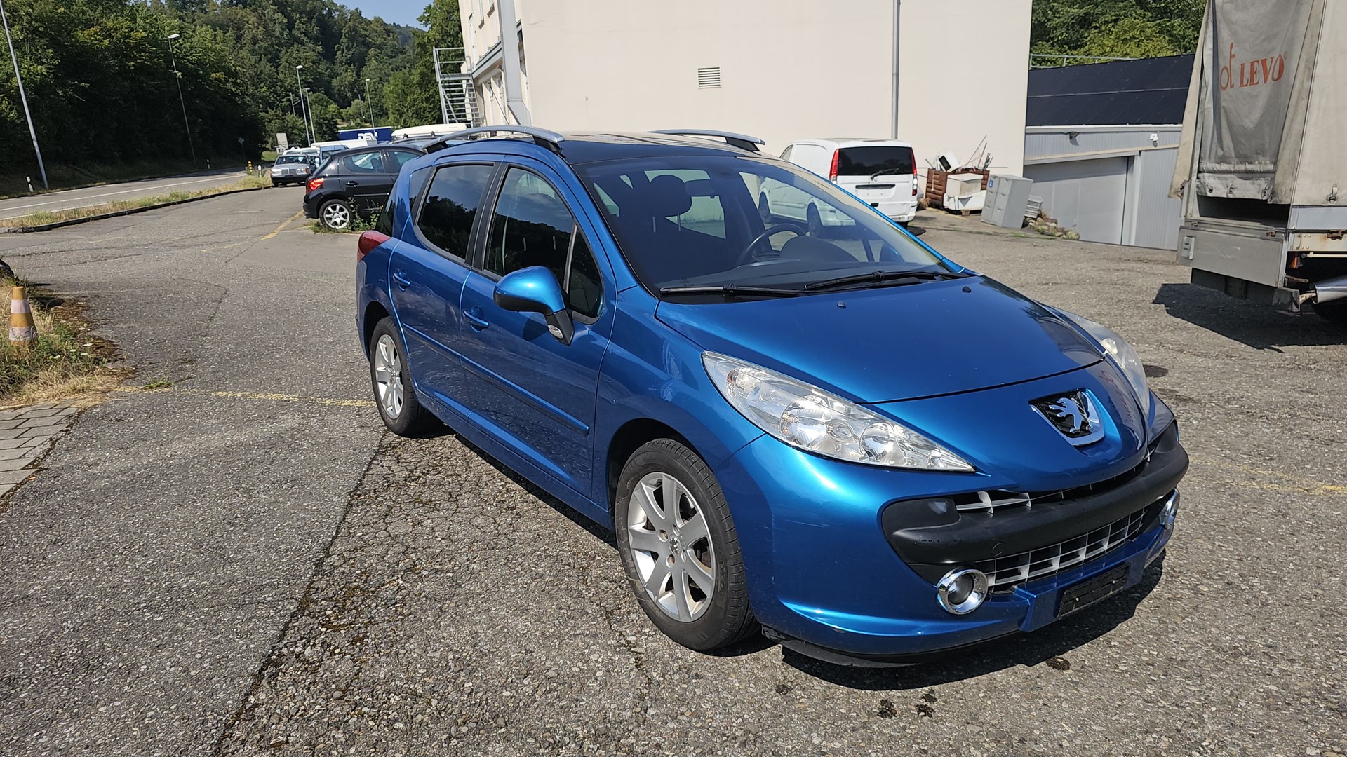 PEUGEOT 207 SW 1.6 16V Trendy Automatic-image-2