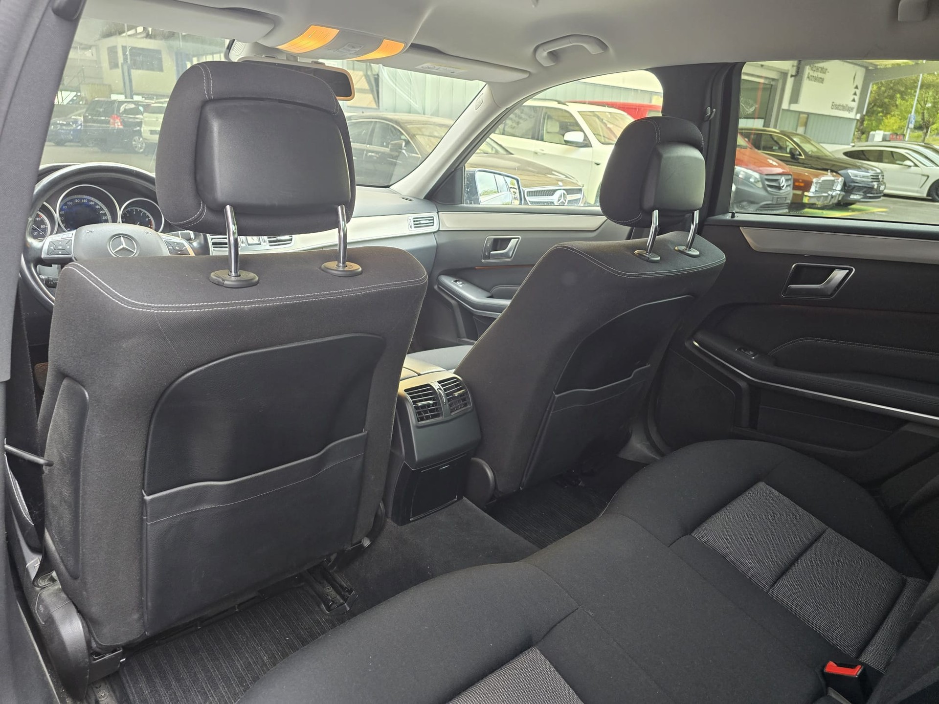 MERCEDES-BENZ E 200 Avantgarde 7G-Tronic-image-20