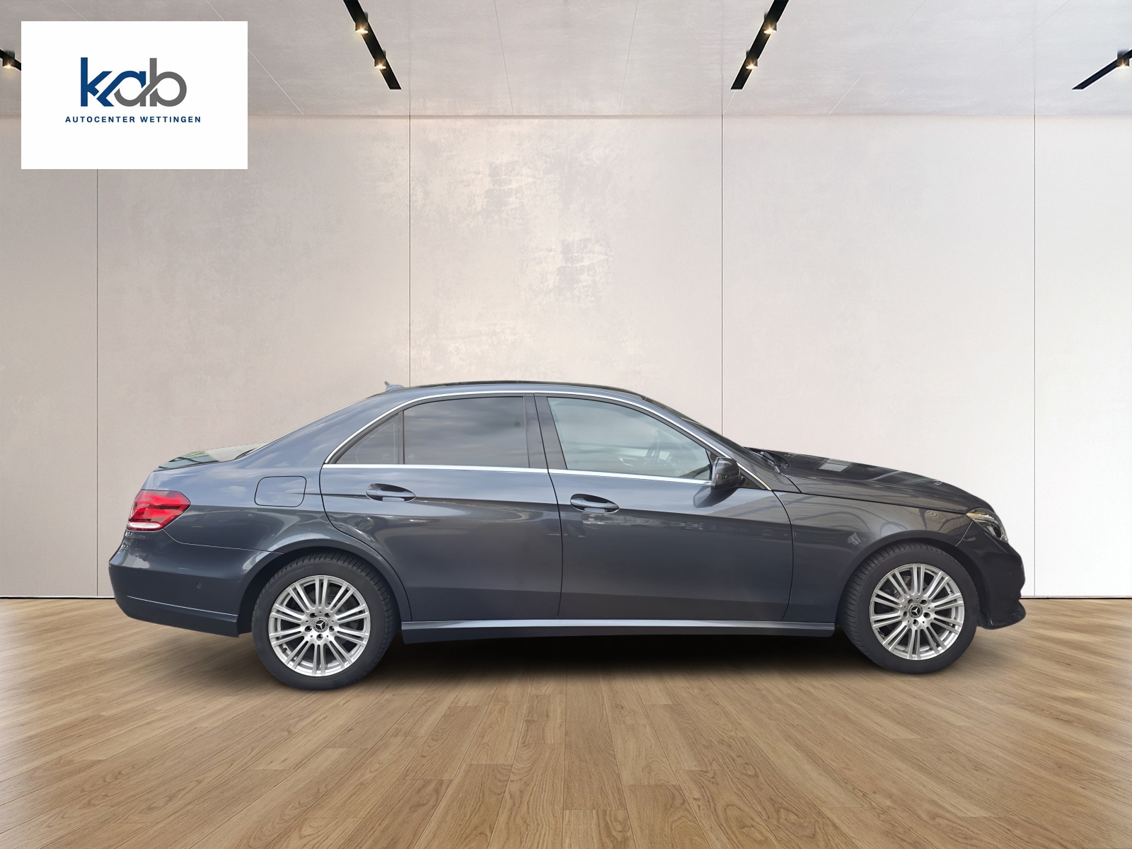 MERCEDES-BENZ E 200 Avantgarde 7G-Tronic-image-6