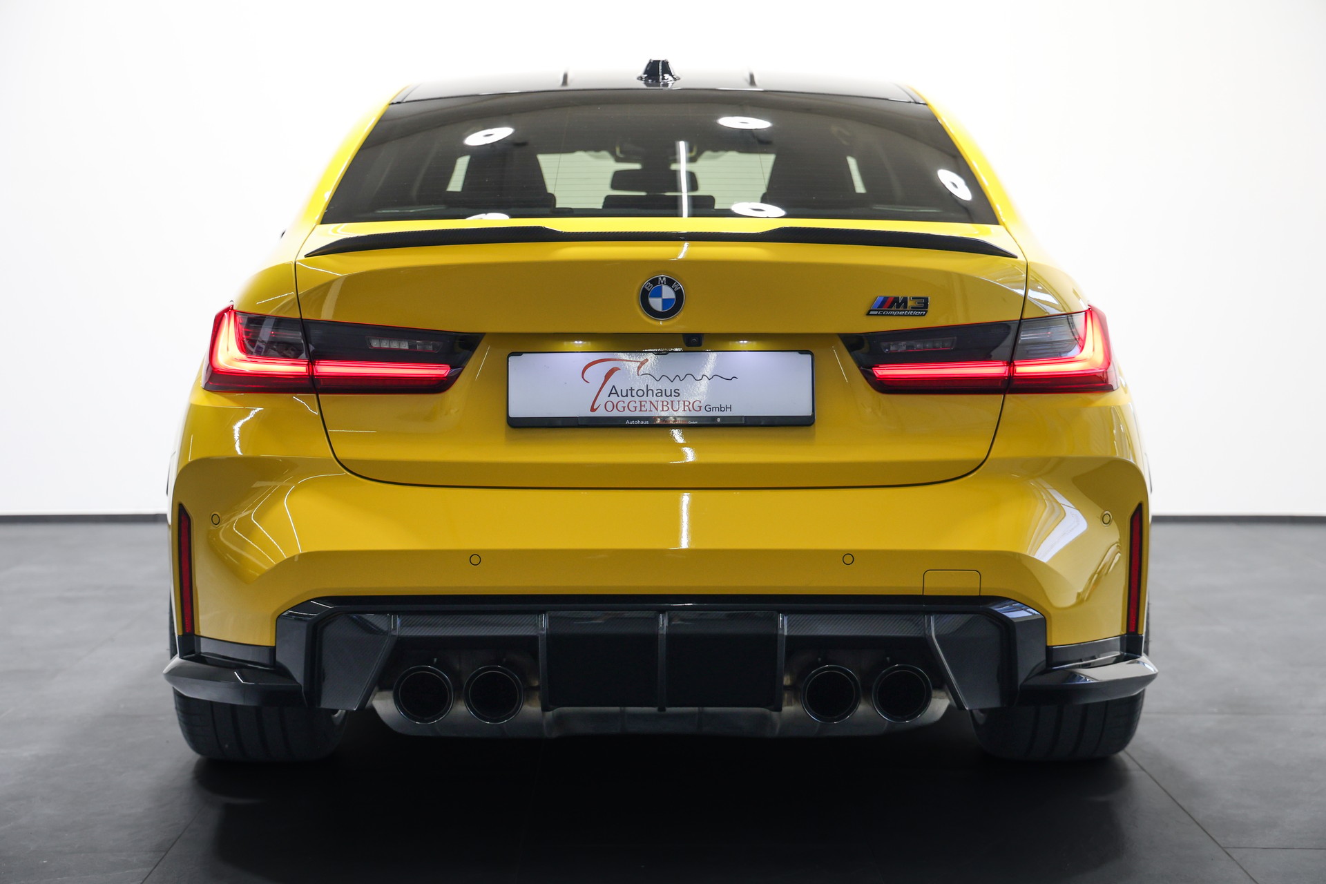 BMW M3 Competition M xDrive*Sonderlackierung Speed Gelb*BMW Werksgarantie bis 09.2028*-image-15