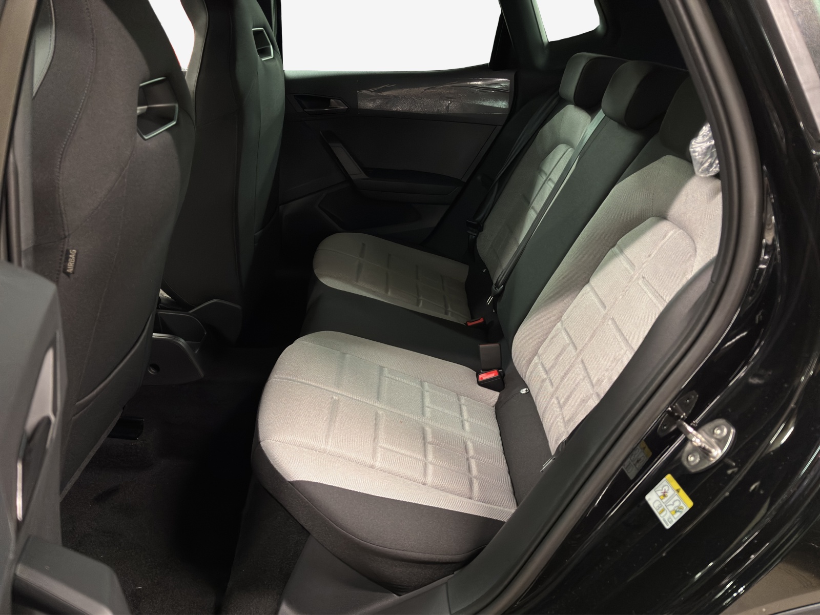 SEAT Arona 1.0 TSI Eco FR DSG-image-10