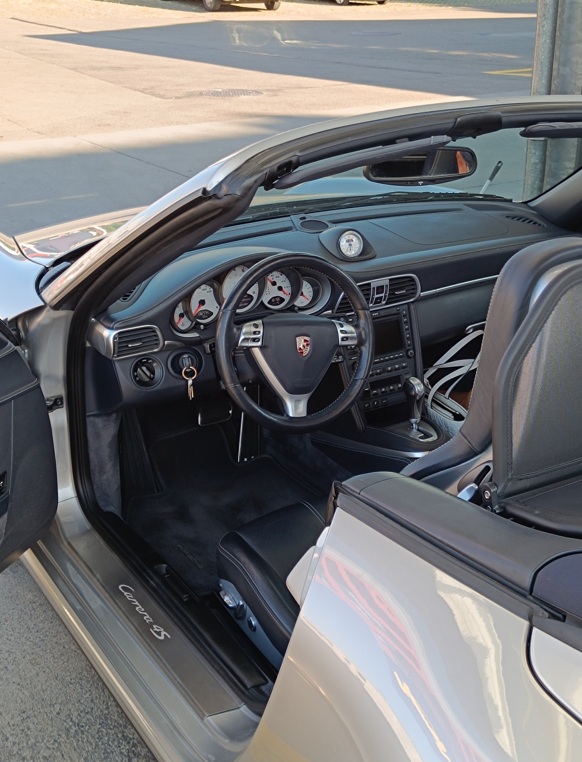 PORSCHE 3.8 Carrera 4S-image-2
