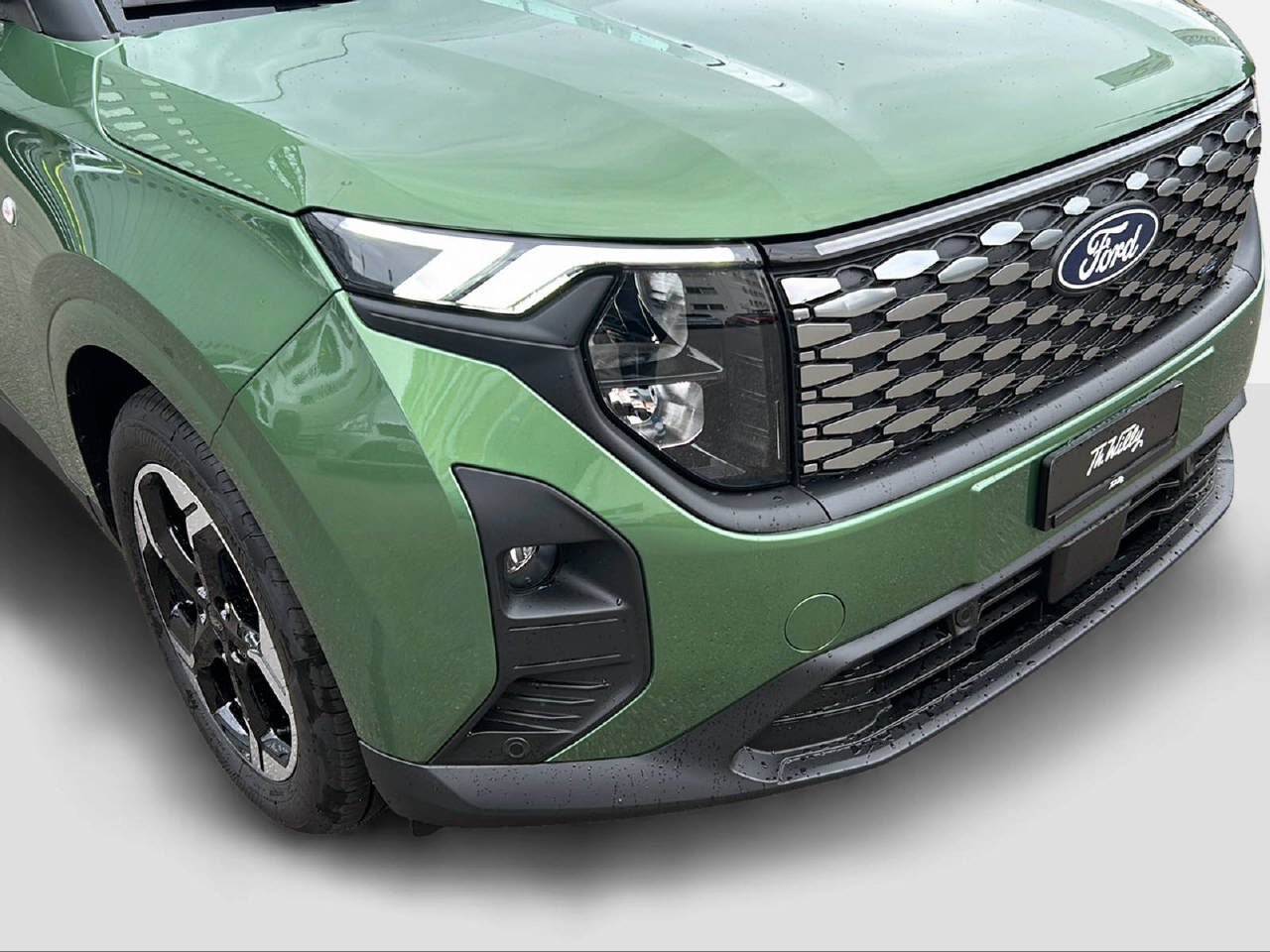 FORD E-Tourneo Courier Titanium-image-14