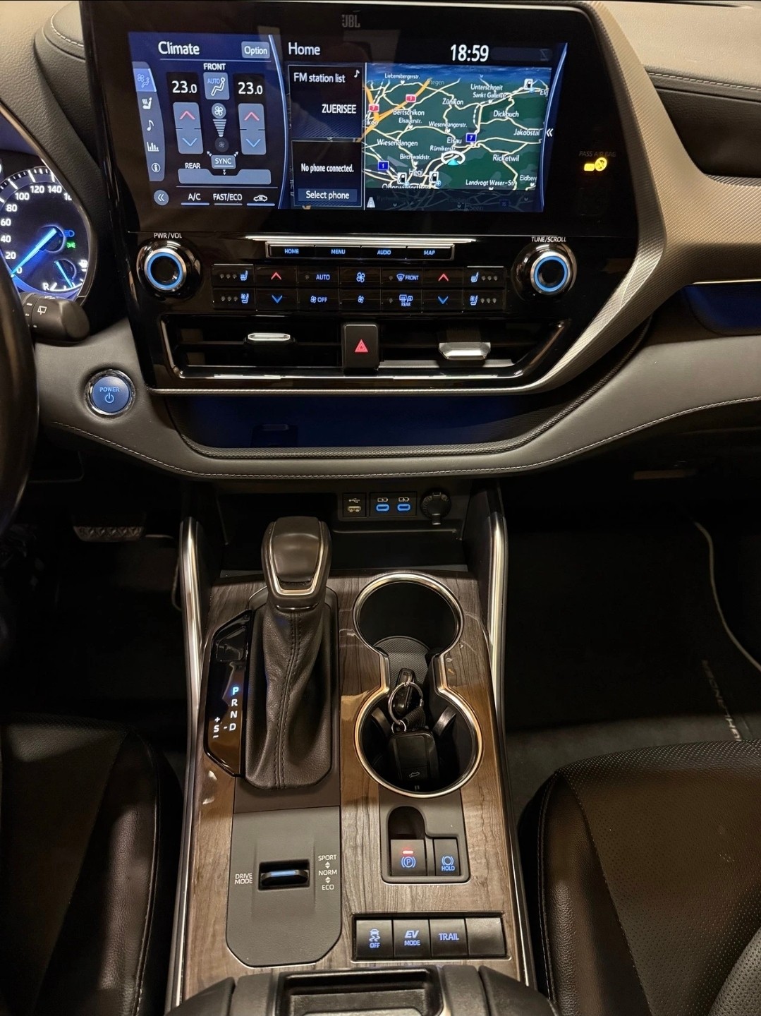 TOYOTA Highlander 2.5 HSD Premium e-CVT-image-12