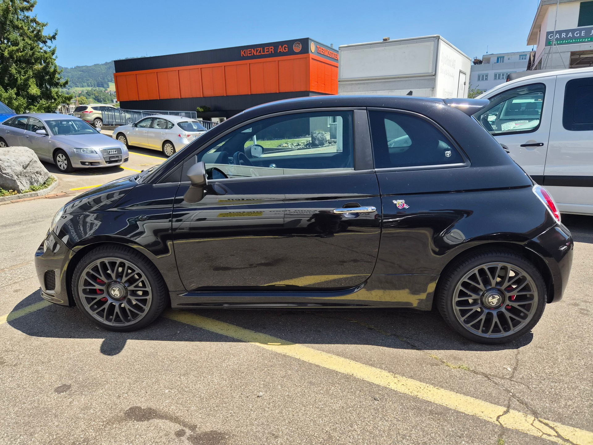 FIAT 500 1.4 16V Turbo Abarth-image-3