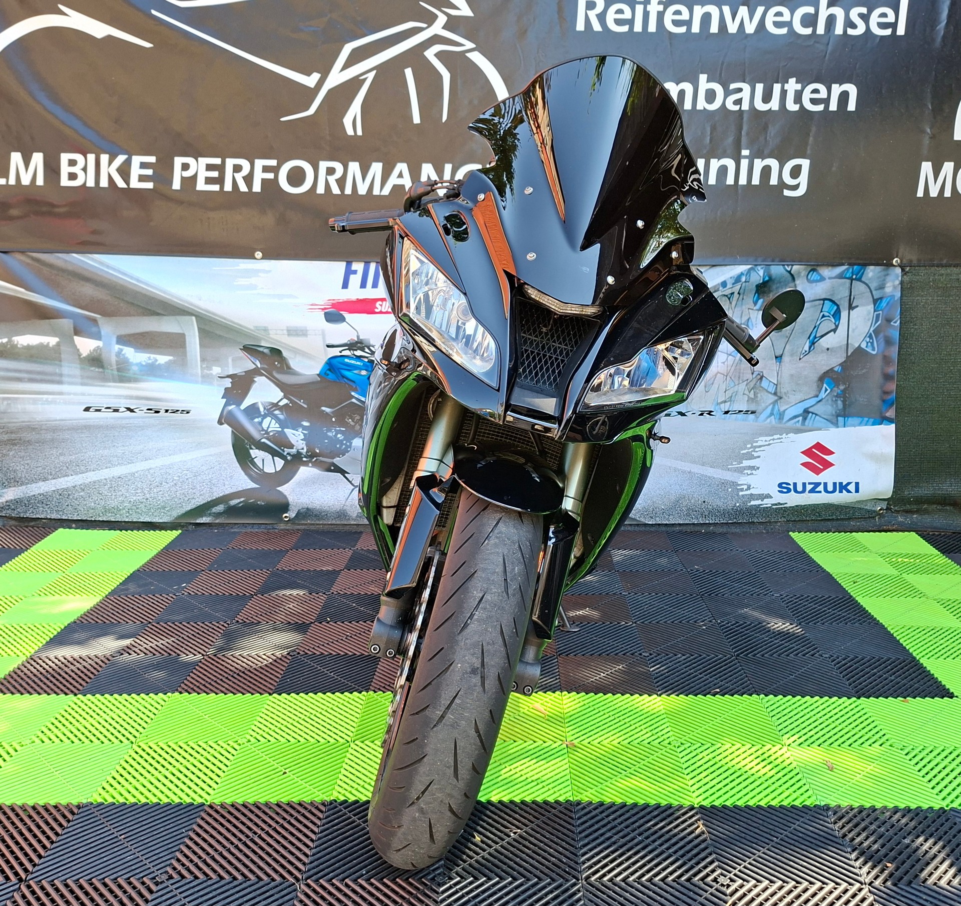 KAWASAKI Ninja ZX-10R ABS-showroom-element-2
