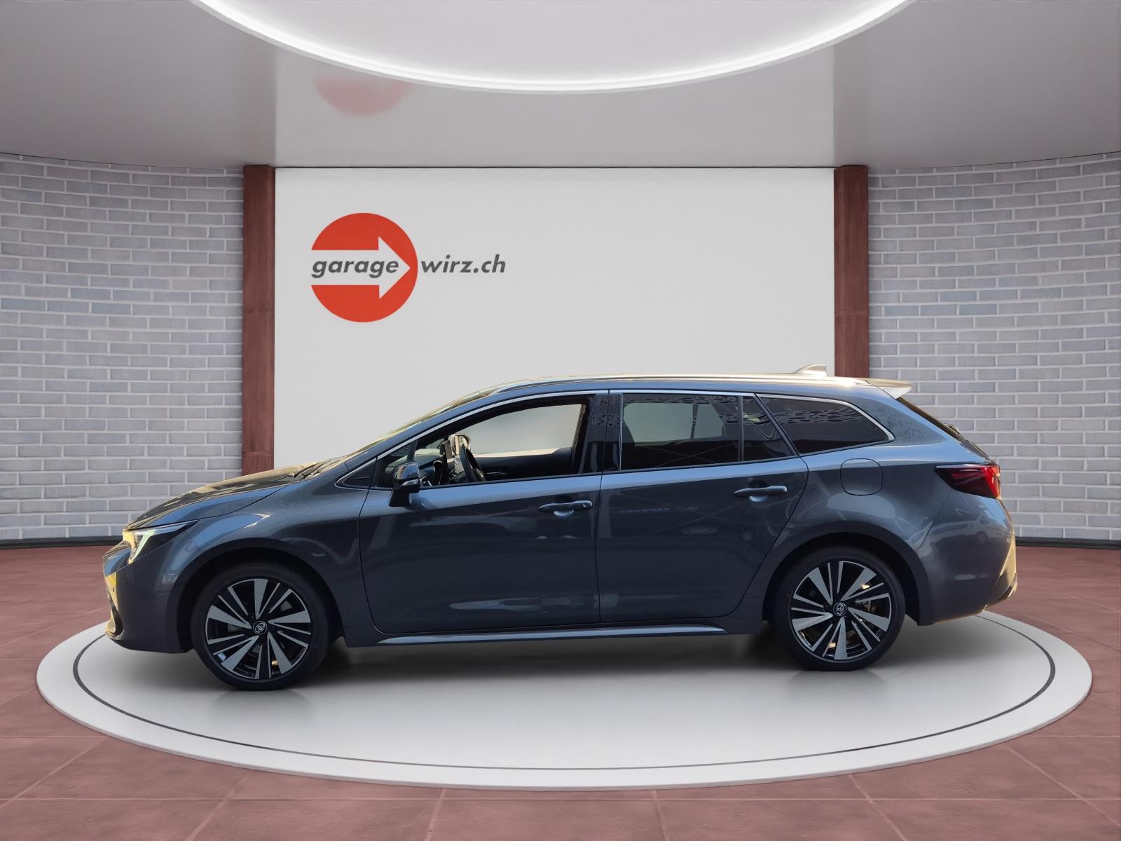 TOYOTA Corolla Touring Sports 2.0 HSD Trend inkl. Winterräder und Gratisservice 4 Jahre / 60000 Km ab 1. IV-image-1