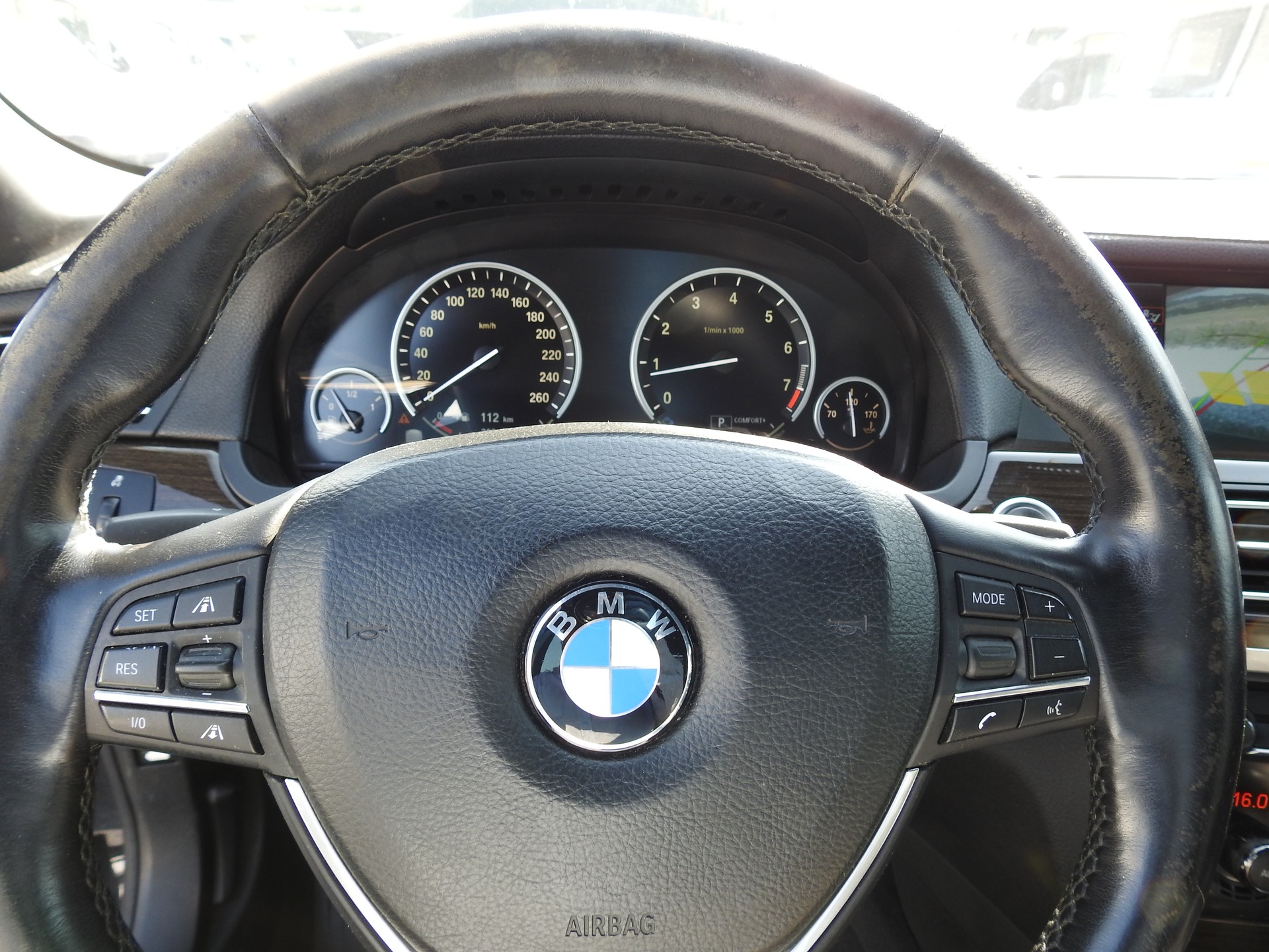 BMW 750i xDrive-image-31