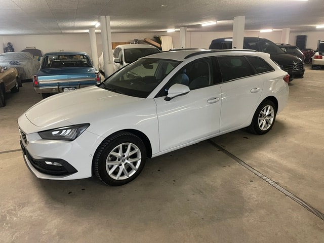 SEAT Leon ST 2.0 TDI EVO DSG Style-image-1