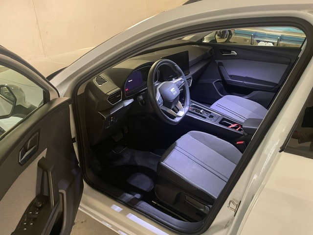 SEAT Leon ST 2.0 TDI EVO DSG Style-image-4