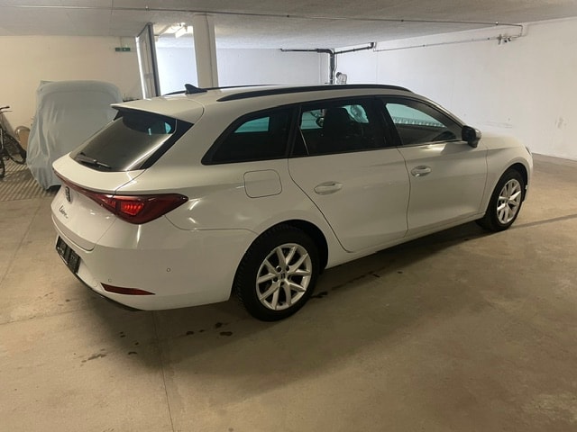 SEAT Leon ST 2.0 TDI EVO DSG Style-image-3