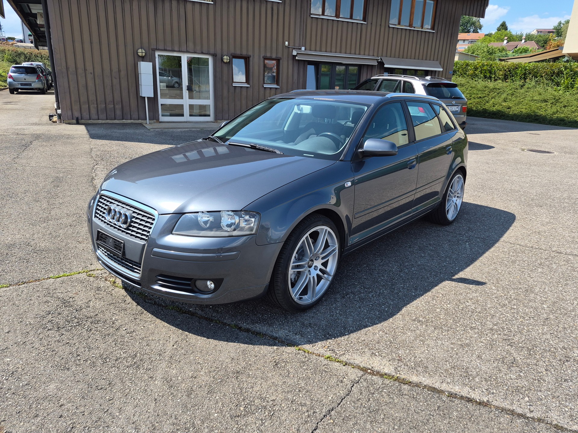 AUDI A3 Sportback 2.0 Turbo FSI Ambition-image-0