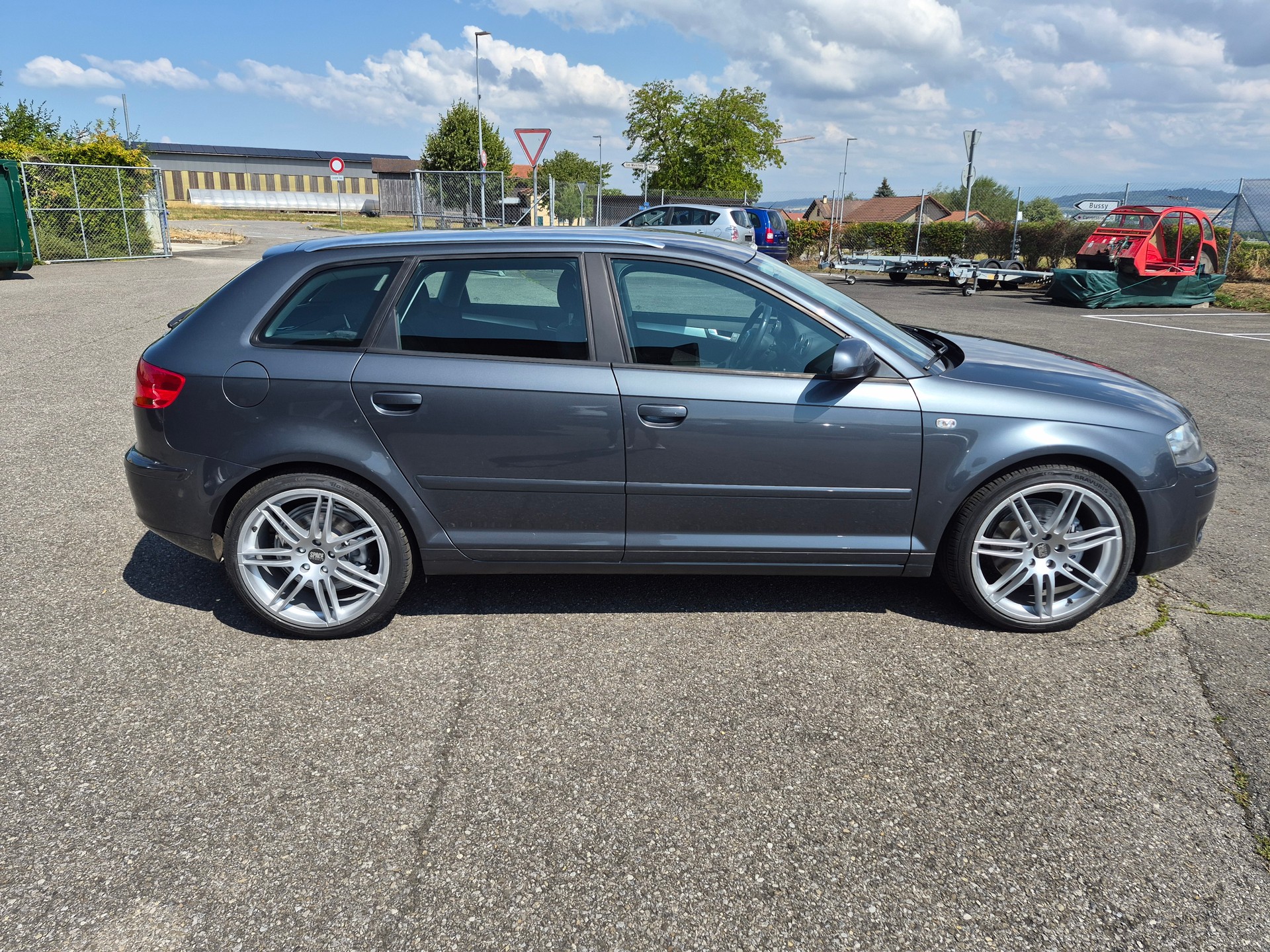 AUDI A3 Sportback 2.0 Turbo FSI Ambition-image-2