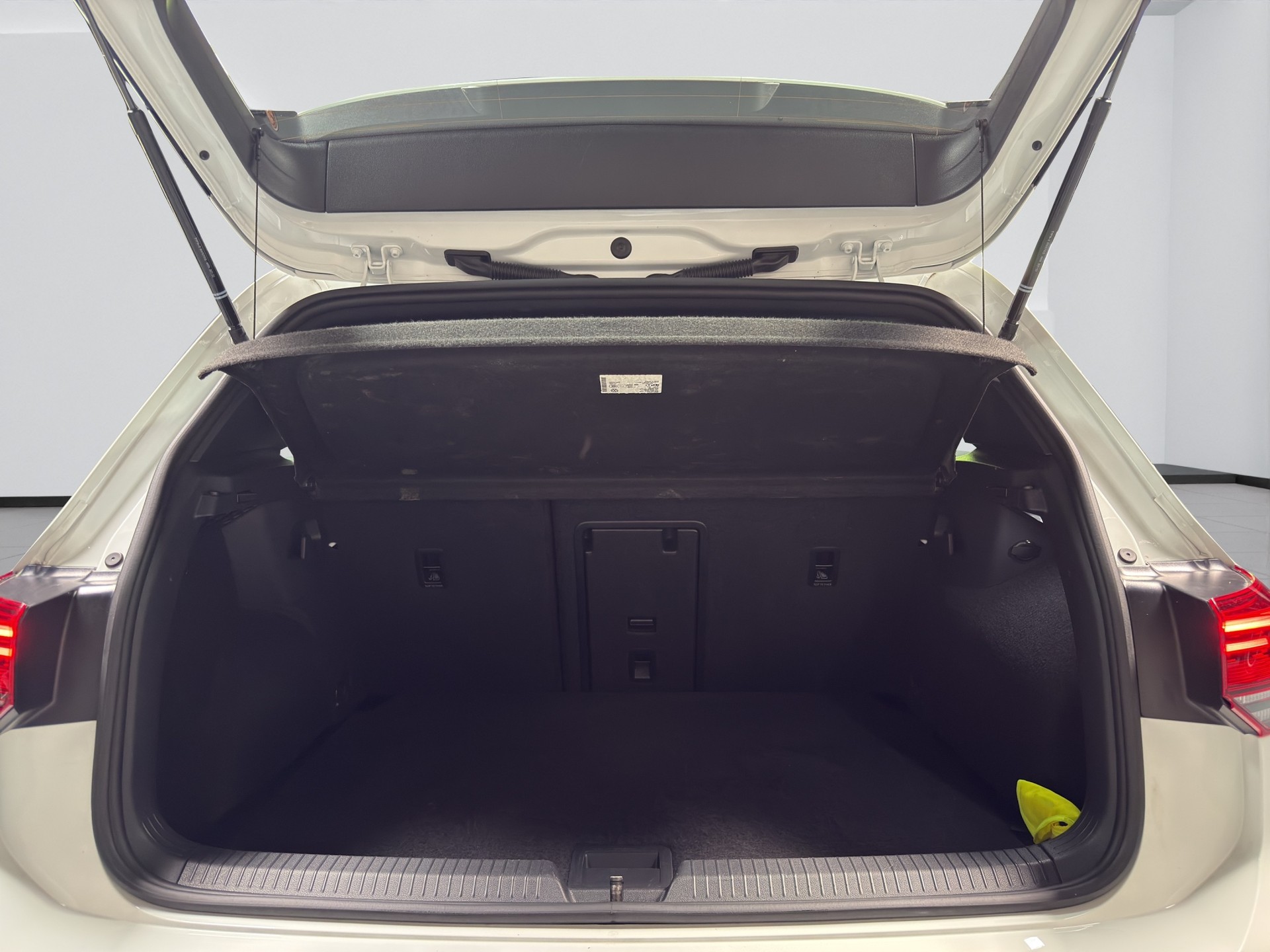 VW Golf 2.0 TSI GTI DSG-image-15