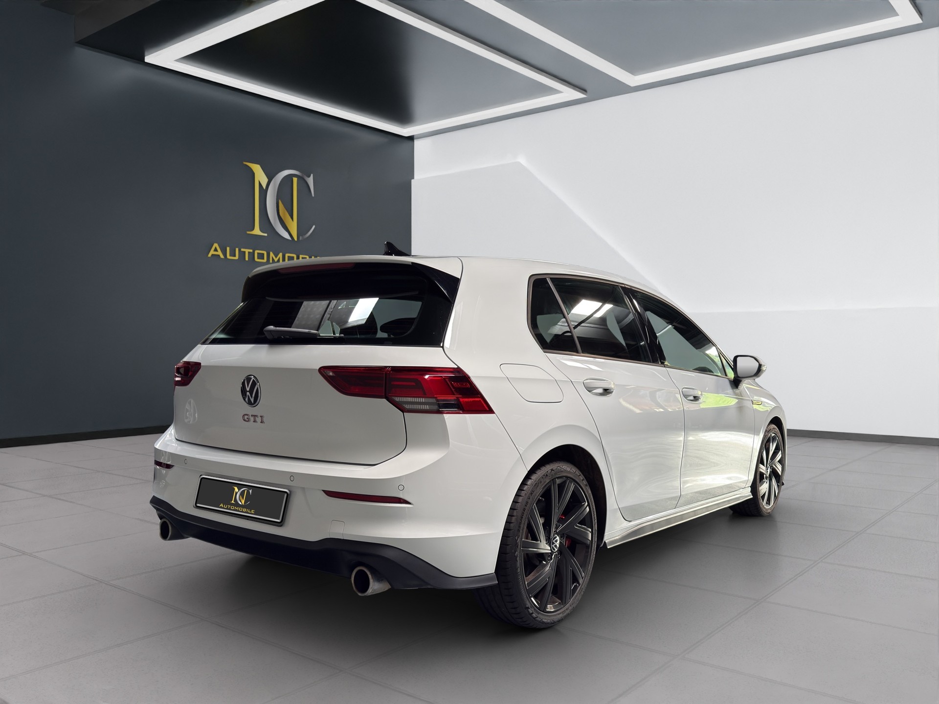 VW Golf 2.0 TSI GTI DSG-image-4