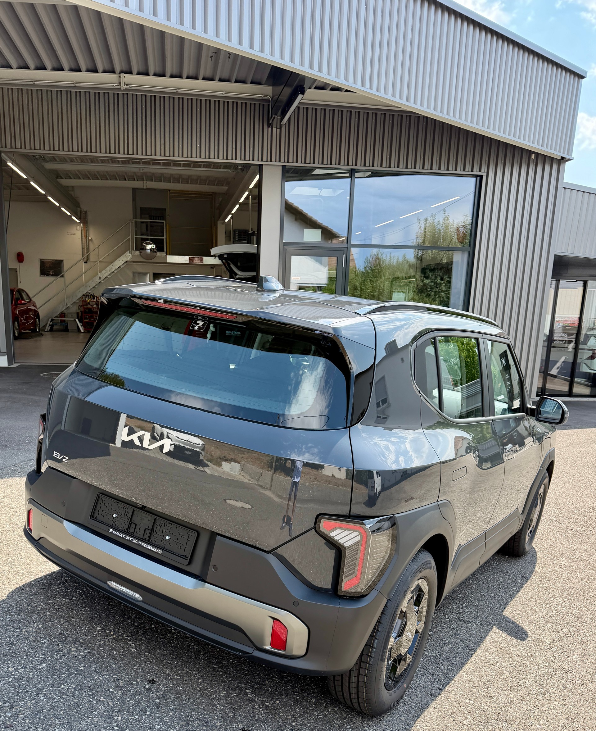 KIA EV2 61 kWh Air-image-3