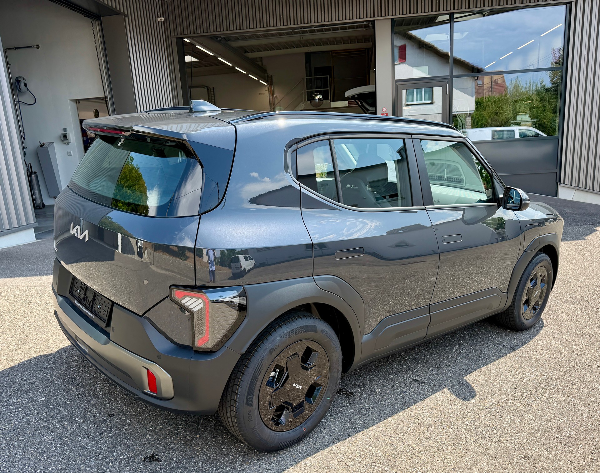 KIA EV2 61 kWh Air-image-1