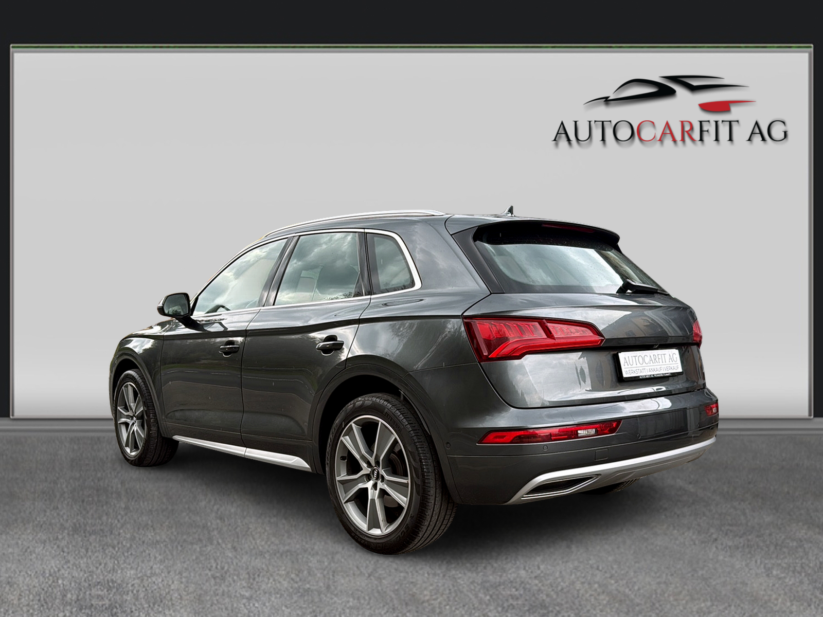 AUDI Q5 2.0 TFSI sport quattro S-tronic-image-4