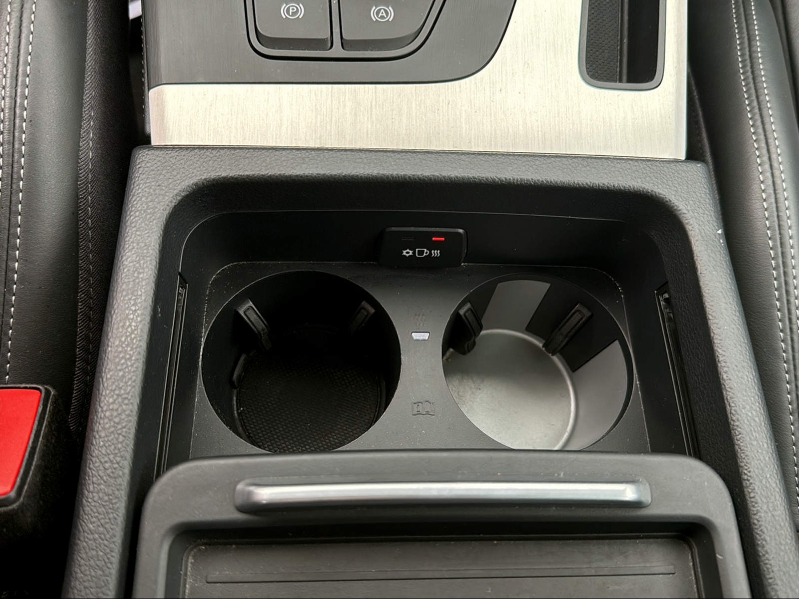 AUDI Q5 2.0 TFSI sport quattro S-tronic-image-15