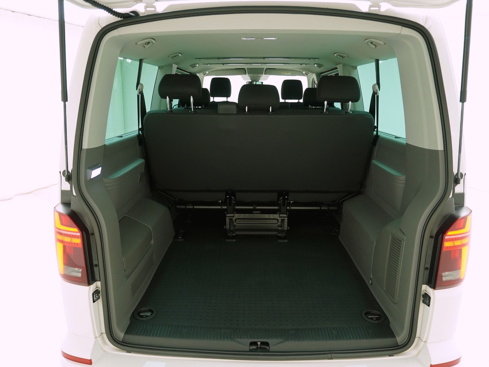 VW T6.1 Caravelle 3400 2.0 TDI DSG Comfortline Liberty-image-12