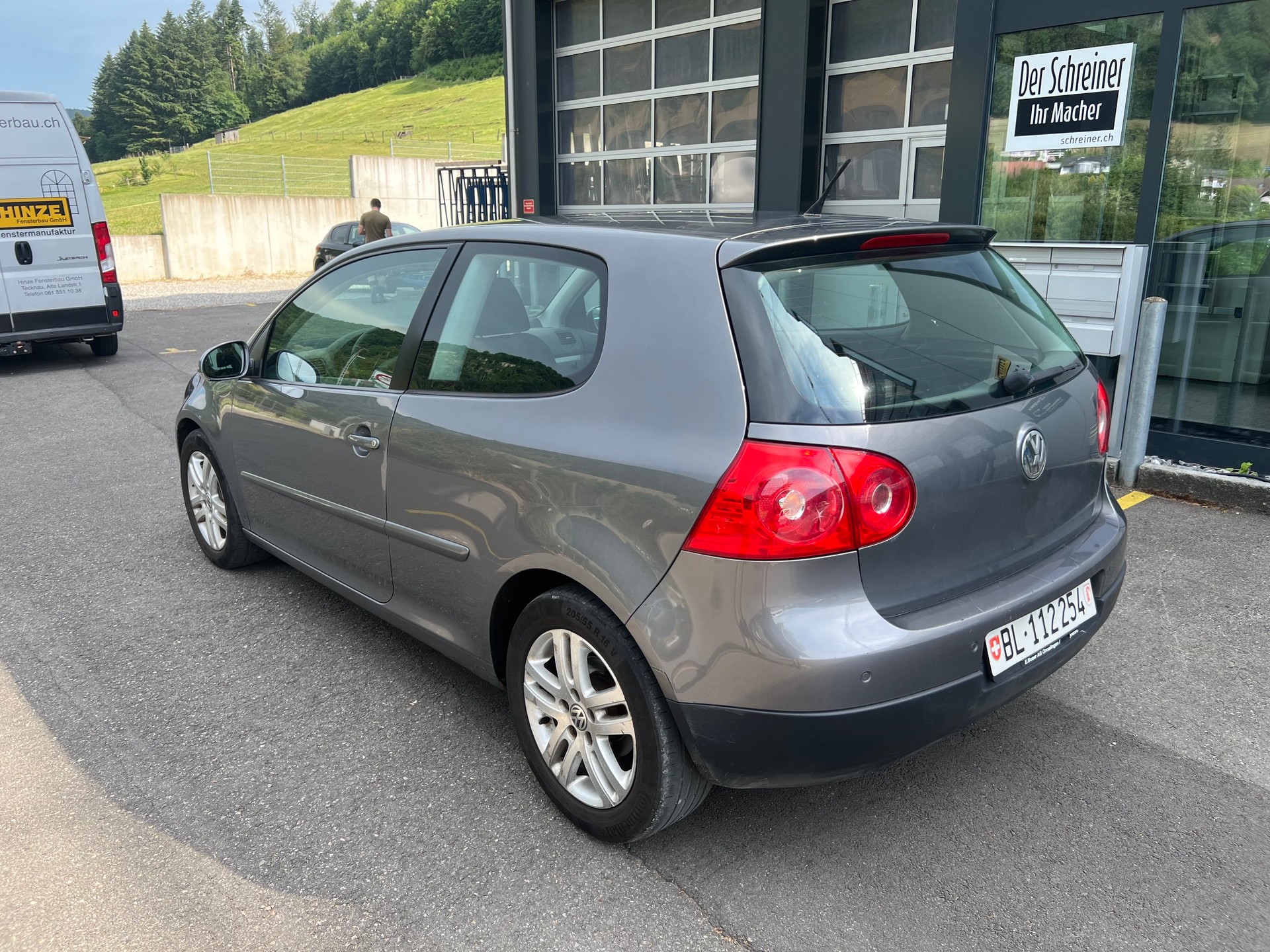VW Golf 1.6 Goal-image-2