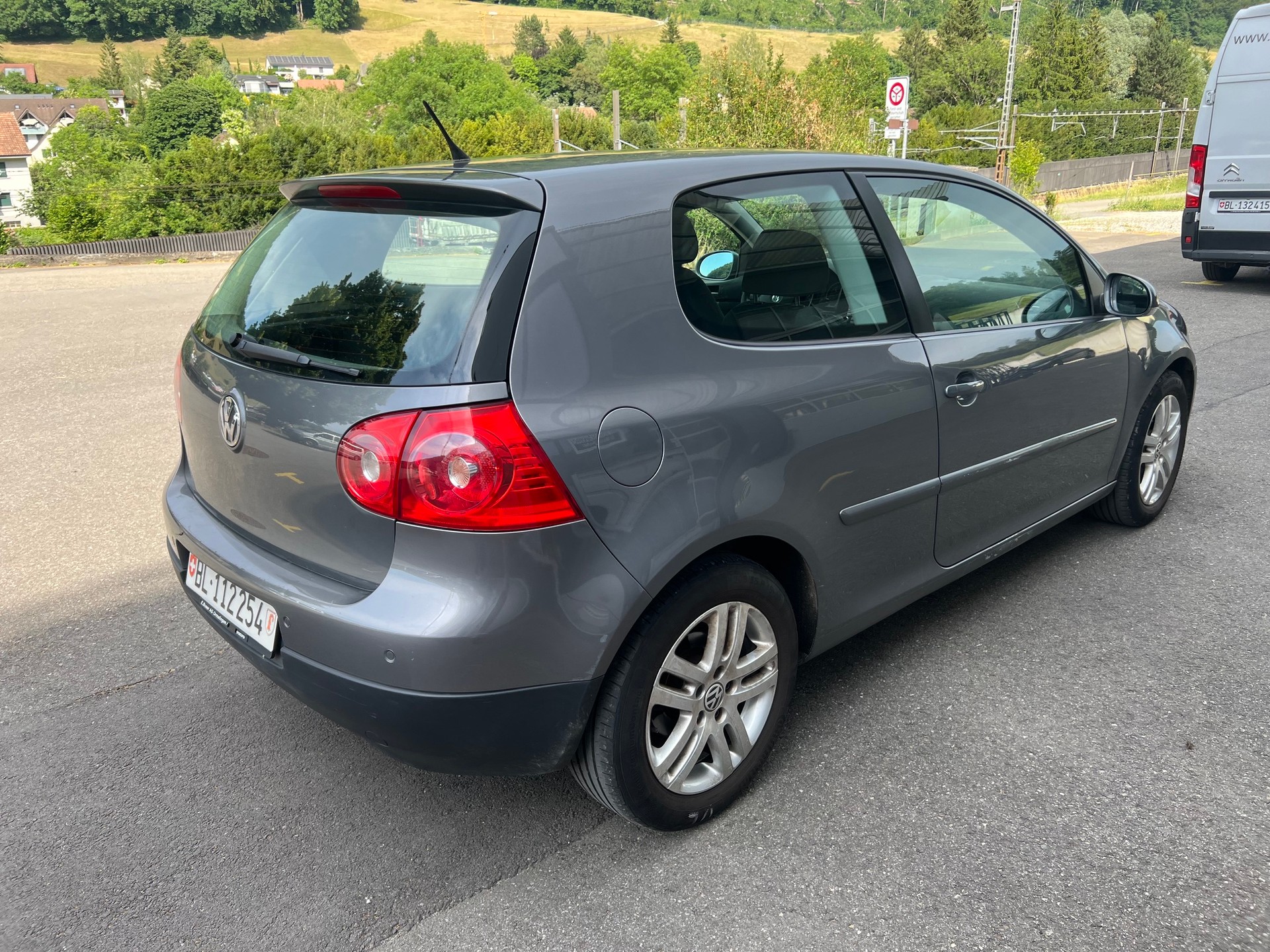 VW Golf 1.6 Goal-image-4