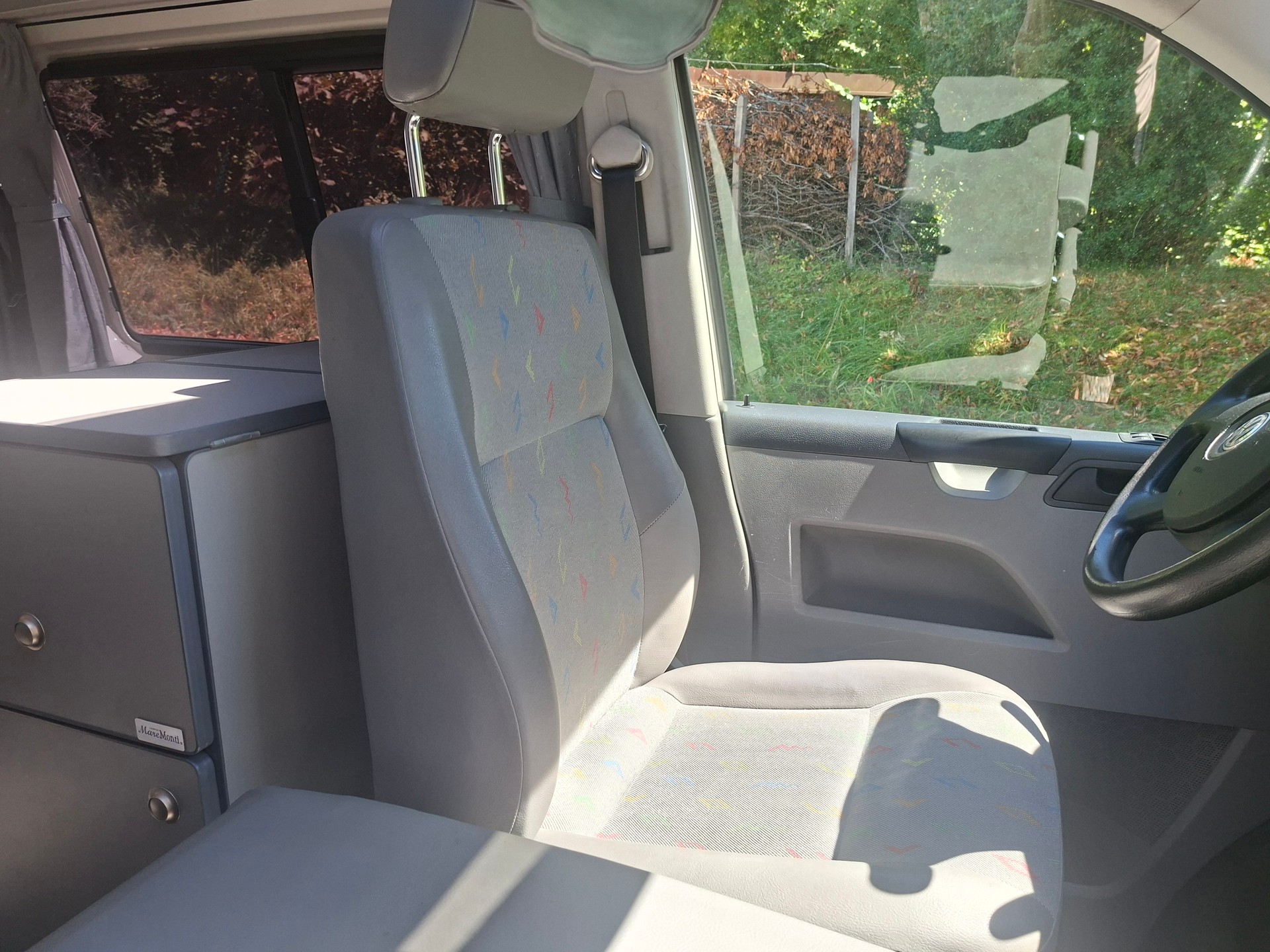 VW VW T5 2.5 TDI 133PS 4MOTION 4X4 MAREMONTI FAMILY CAMPER 9SITZE-image-8