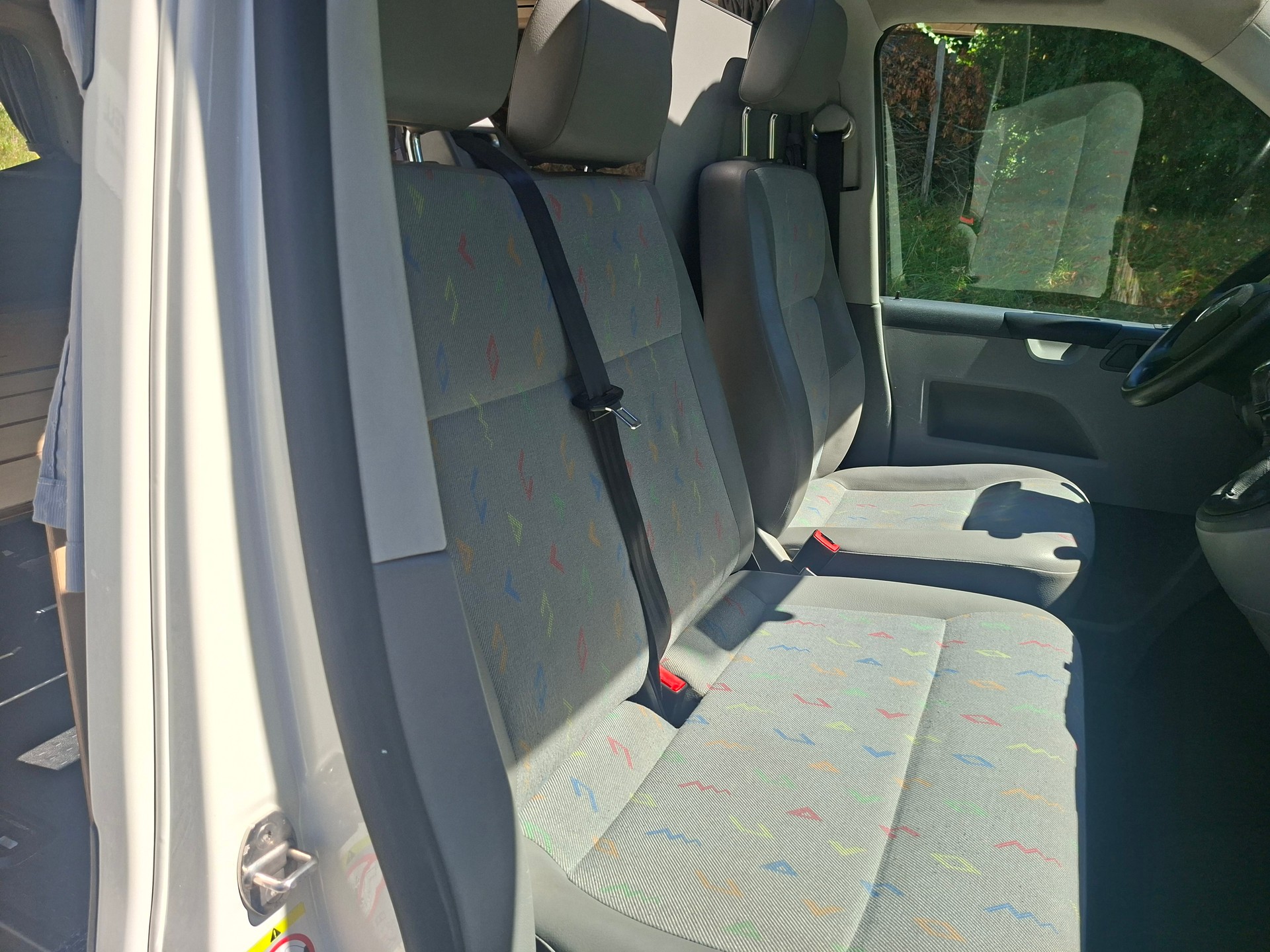 VW VW T5 2.5 TDI 133PS 4MOTION 4X4 MAREMONTI FAMILY CAMPER 9SITZE-image-12