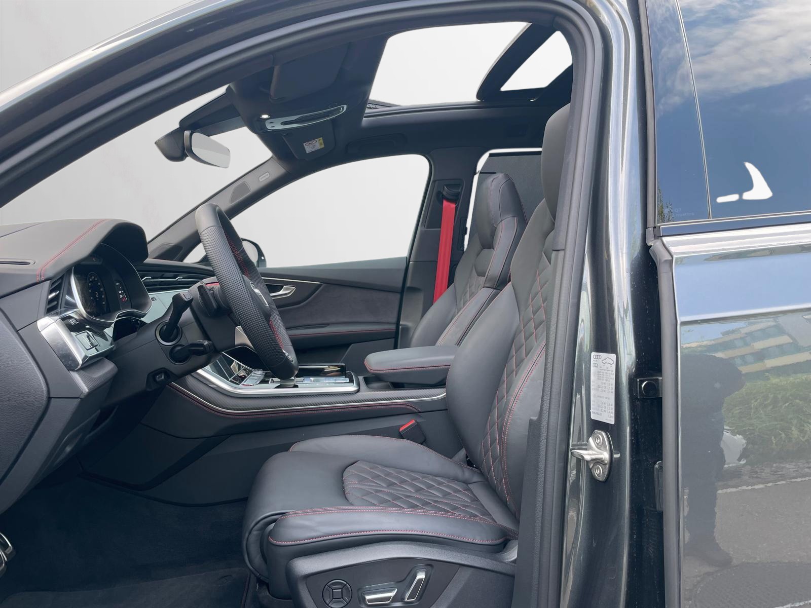 AUDI SQ7 TFSI quattro tiptronic-image-4