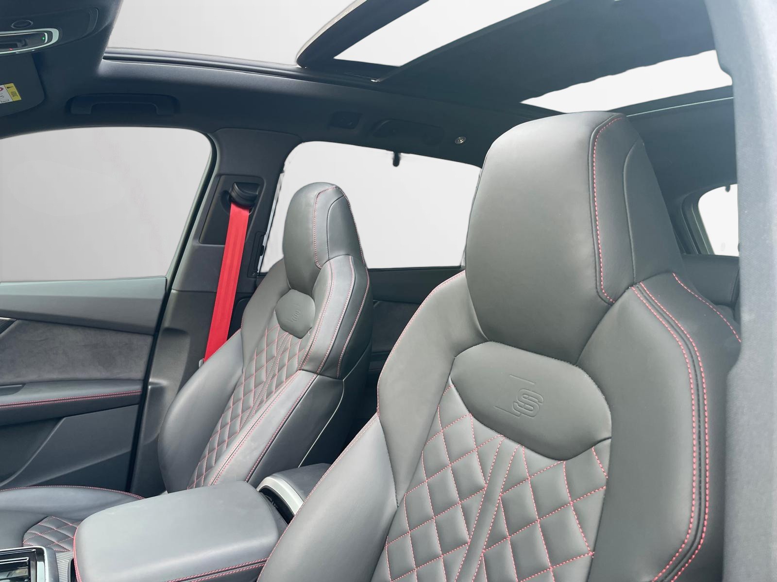 AUDI SQ7 TFSI quattro tiptronic-image-5