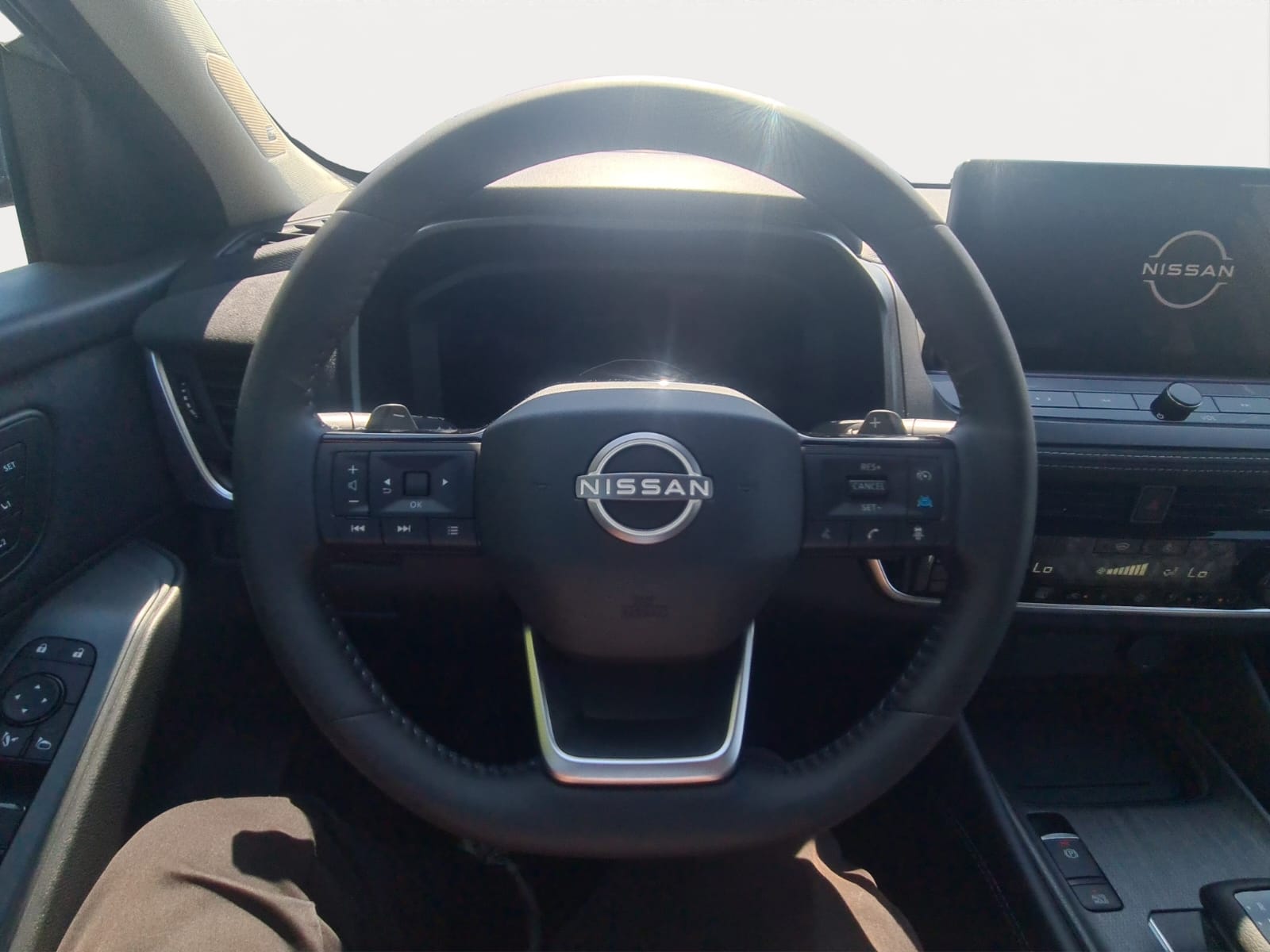 NISSAN Qashqai 1.3 DIG-T MHEV Tekna+ Xtronic-image-9
