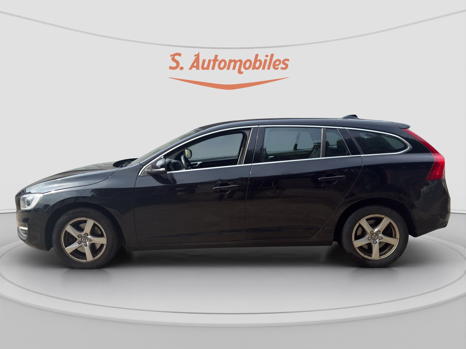 VOLVO V60 D4 Summum Geartronic-image-5