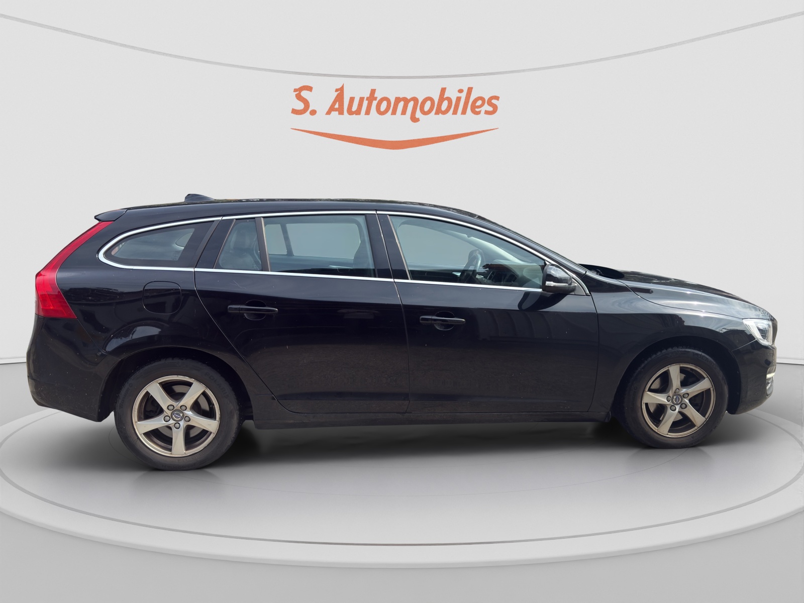 VOLVO V60 D4 Summum Geartronic-image-10