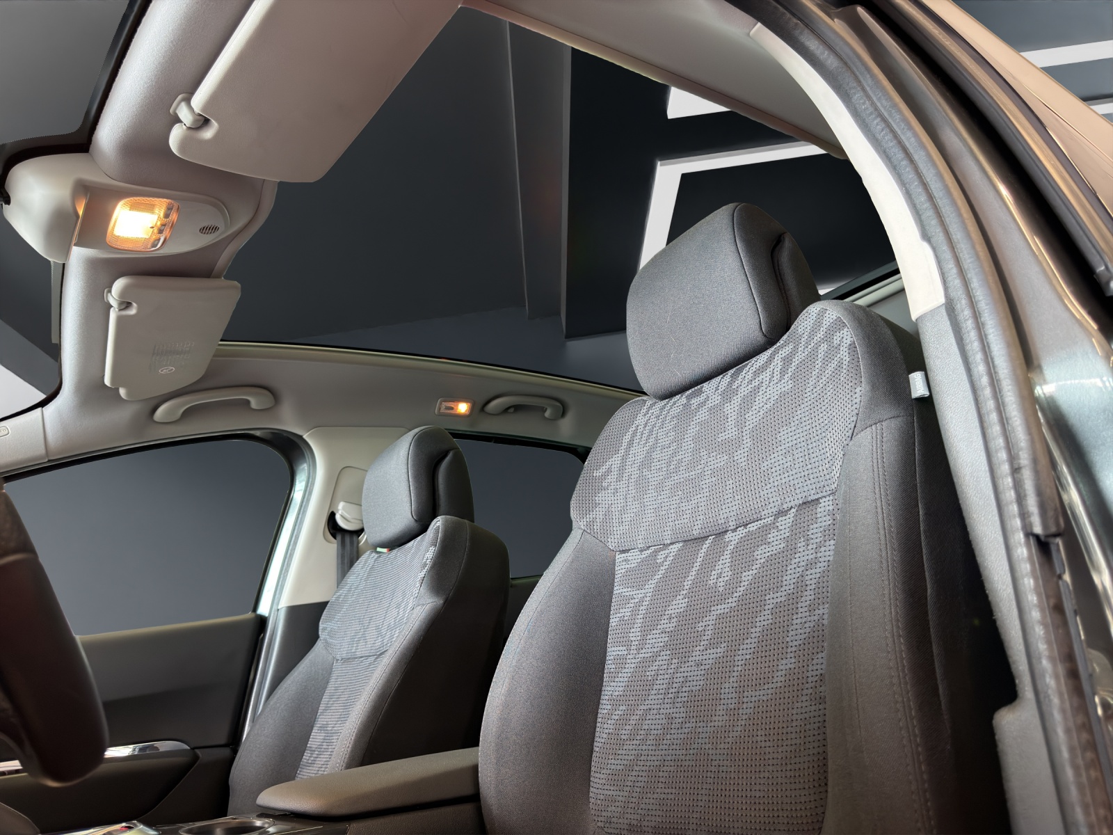 PEUGEOT 3008 1.6 16V T Allure Tiptronic-image-19