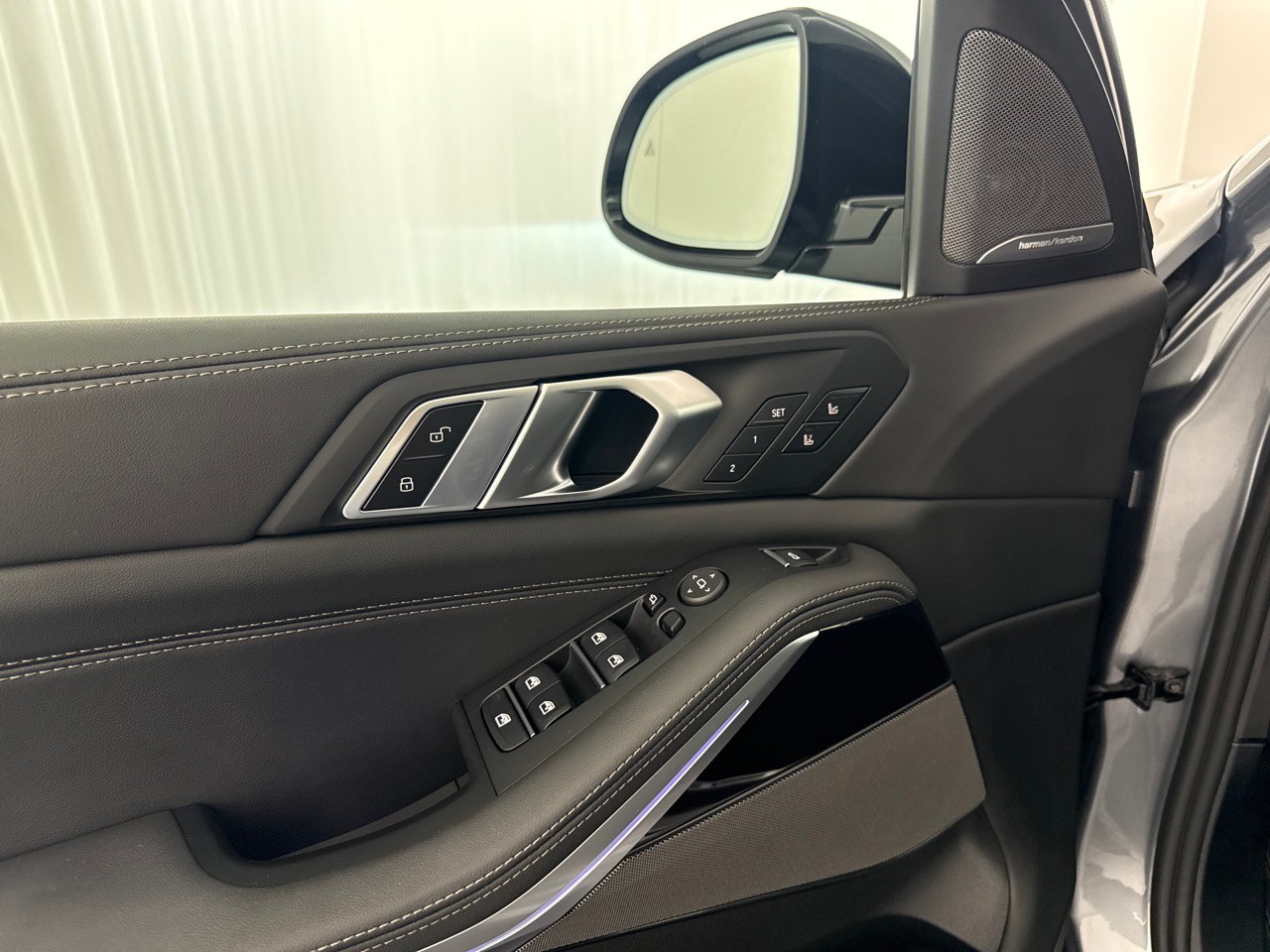 BMW X5 xD 48V 40d M Sport Pro ''7 Plätzer inkl. AHK & Standheizung''-image-9