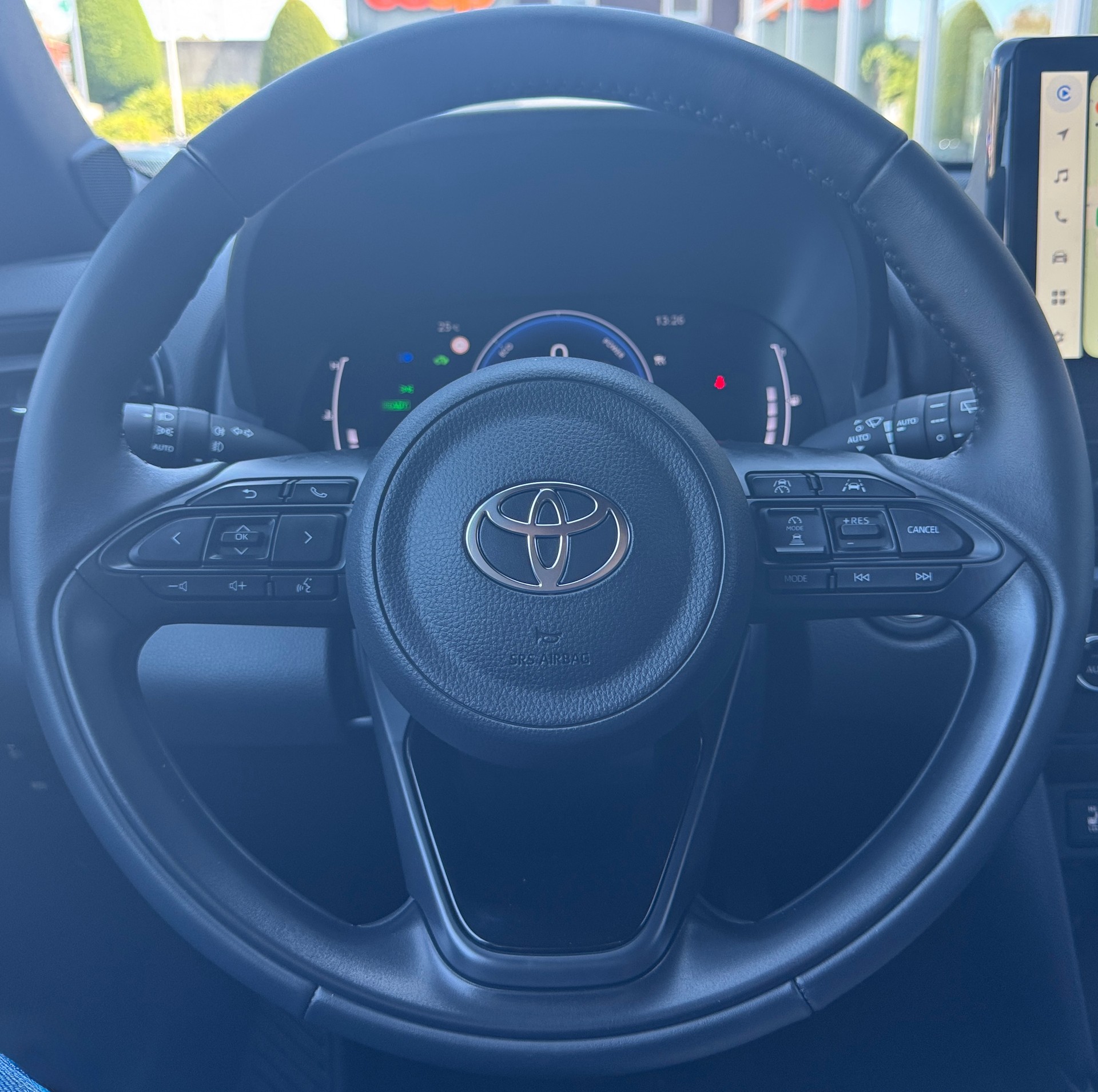 TOYOTA Yaris Cross 1.5 Trend e-CVT-image-14