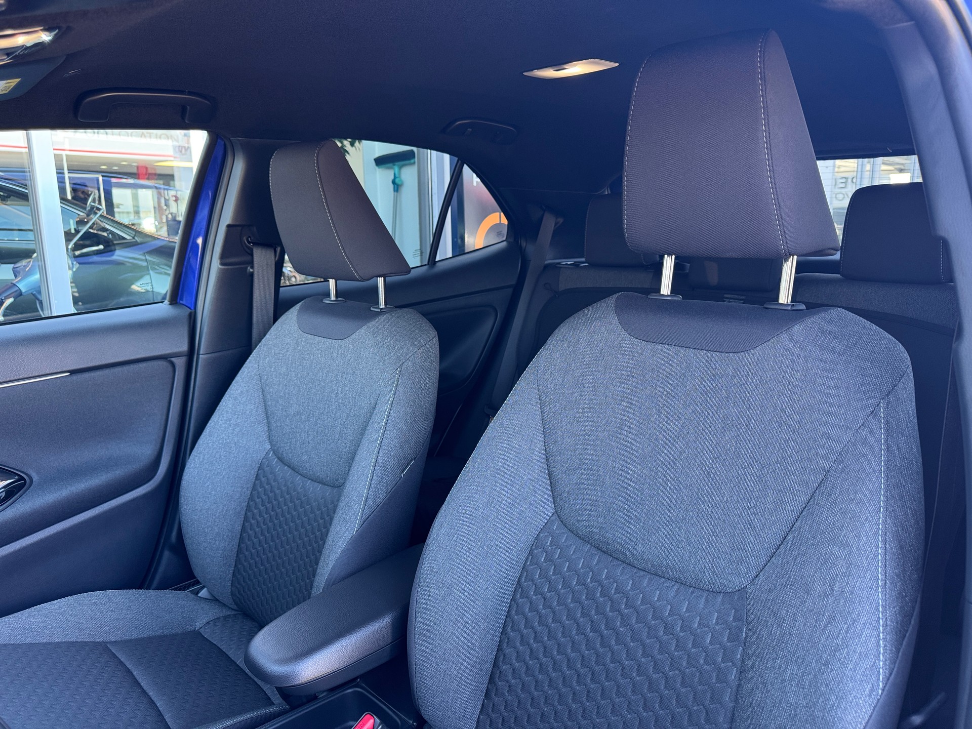 TOYOTA Yaris Cross 1.5 Trend e-CVT-image-11