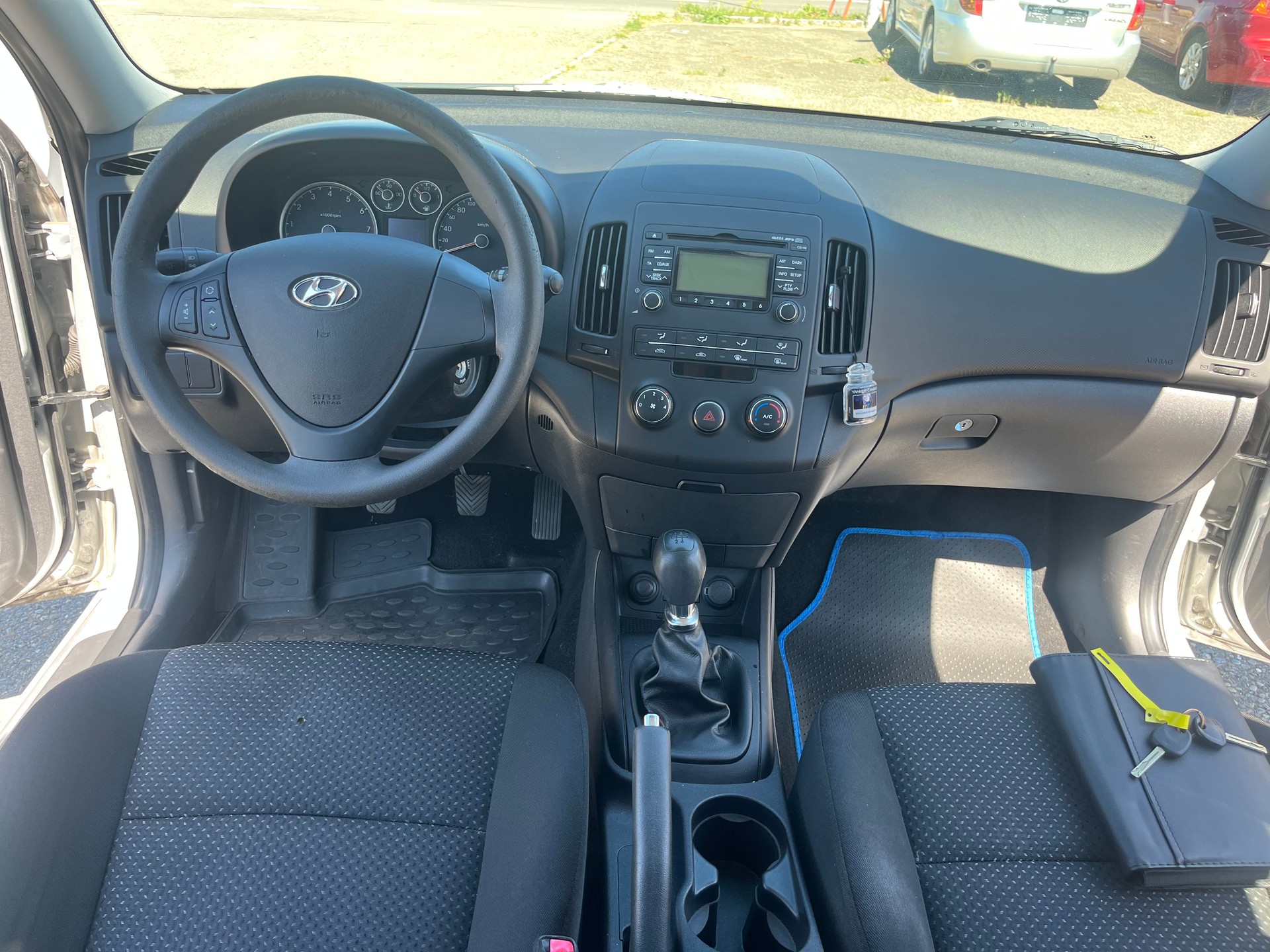 HYUNDAI i30 1.4 Comfort-image-8