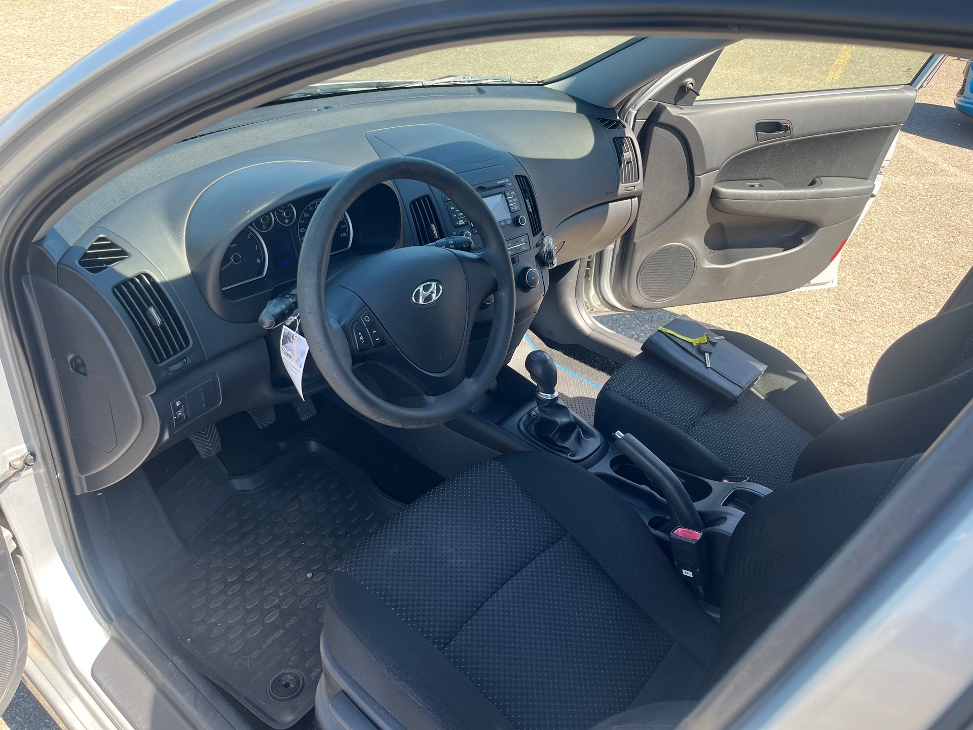 HYUNDAI i30 1.4 Comfort-image-7