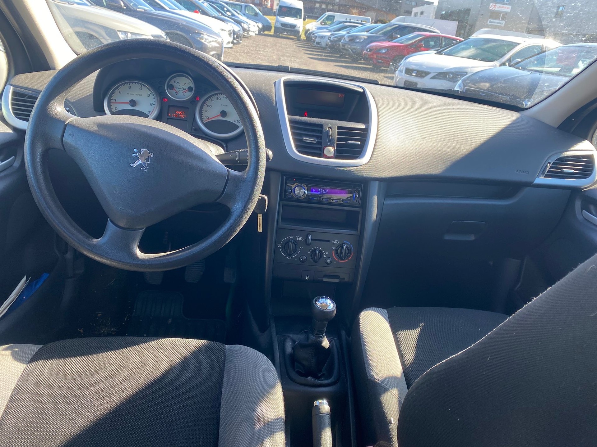 PEUGEOT 207 1.4 16V Sport-image-7
