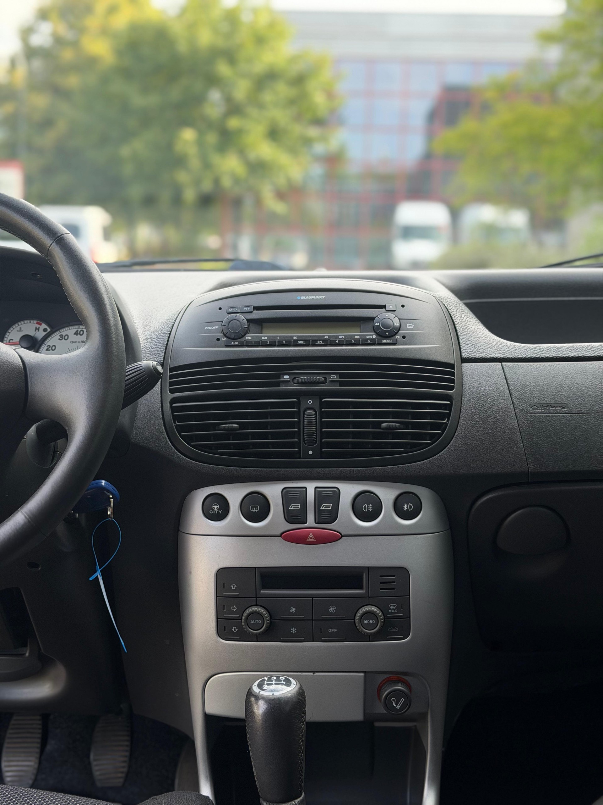 FIAT Punto 1.8 16V HGT-image-12