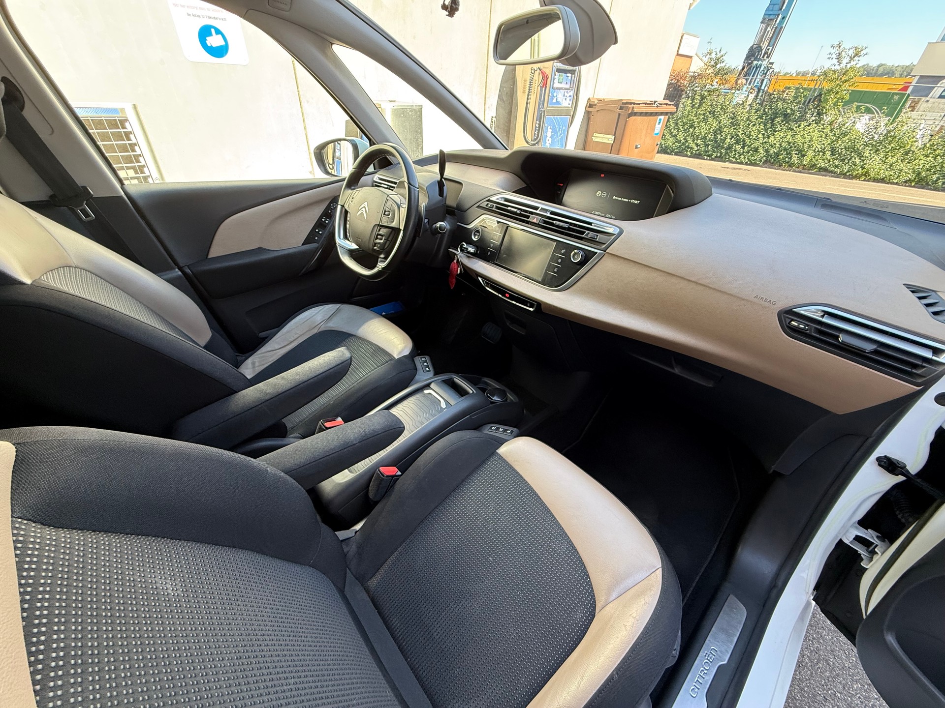 CITROEN Grand C4 Picasso 2.0 BlueHDi Exclusive Automatic *Frisch ab MFK *Tempomat *Massagefunkt.*Spurwechselwarn.*Rückfahrkam.-image-15