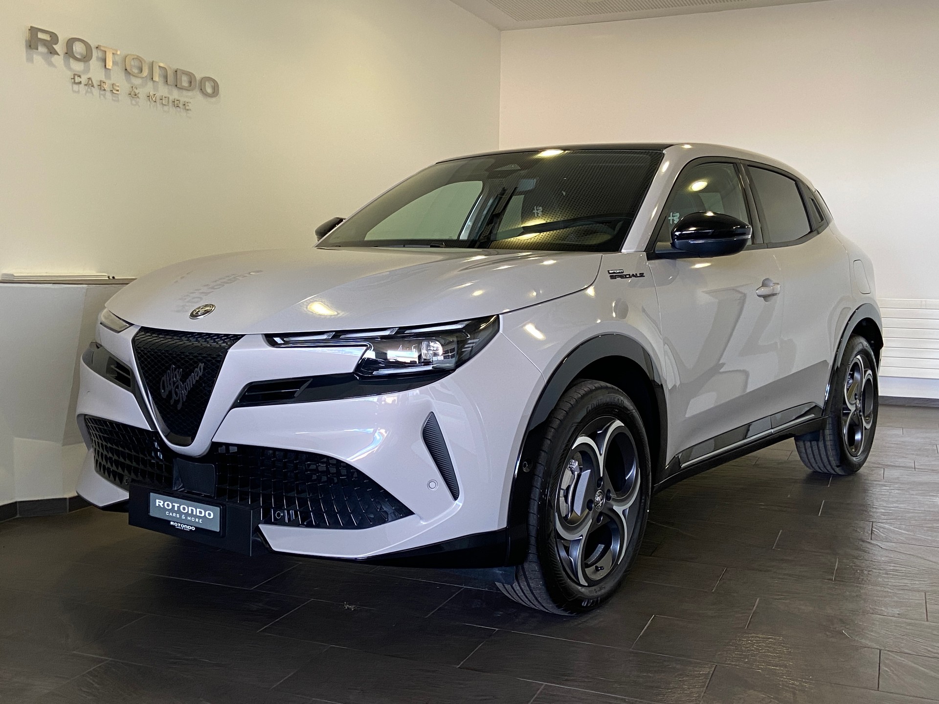 ALFA ROMEO Junior 1.2 48V Hybrid Sport Speciale Tech Sky MY26-image-0