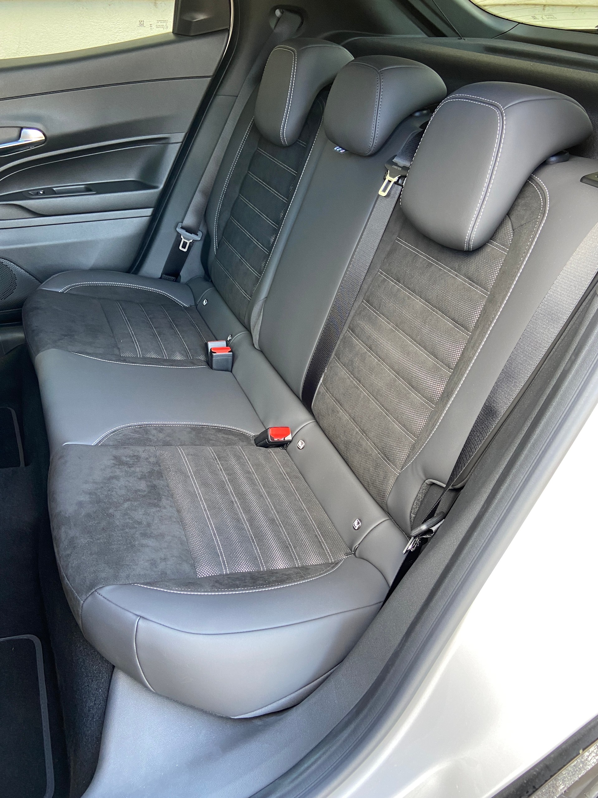 ALFA ROMEO Junior 1.2 48V Hybrid Sport Speciale Tech Sky MY26-image-8