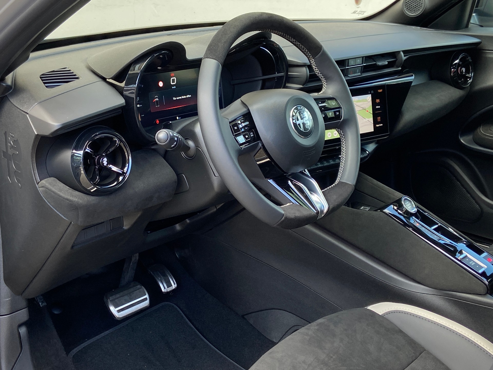 ALFA ROMEO Junior 1.2 48V Hybrid Sport Speciale Tech Sky MY26-image-5