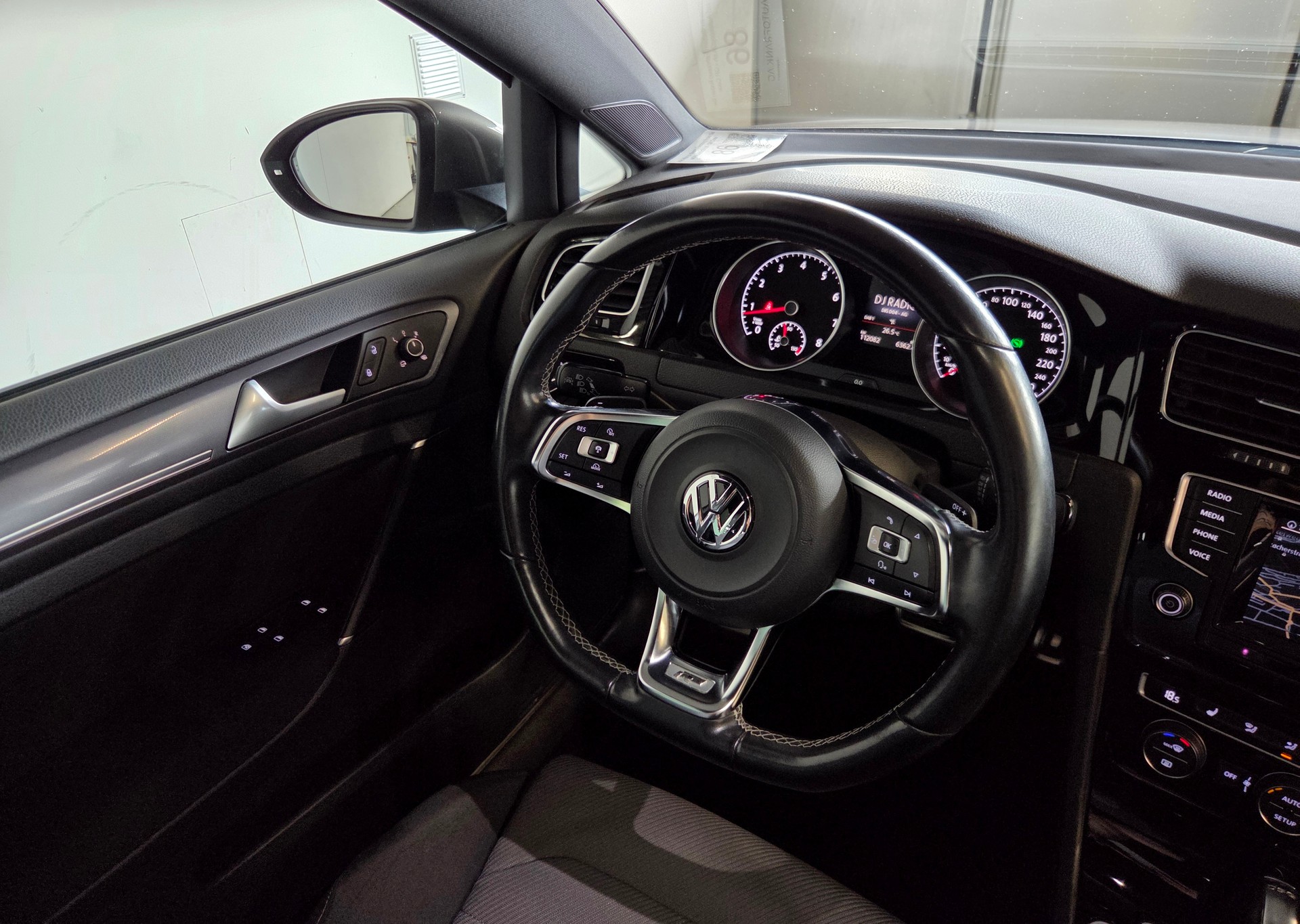 VW Golf VII 1.4 TSI R-Line DSG-image-17
